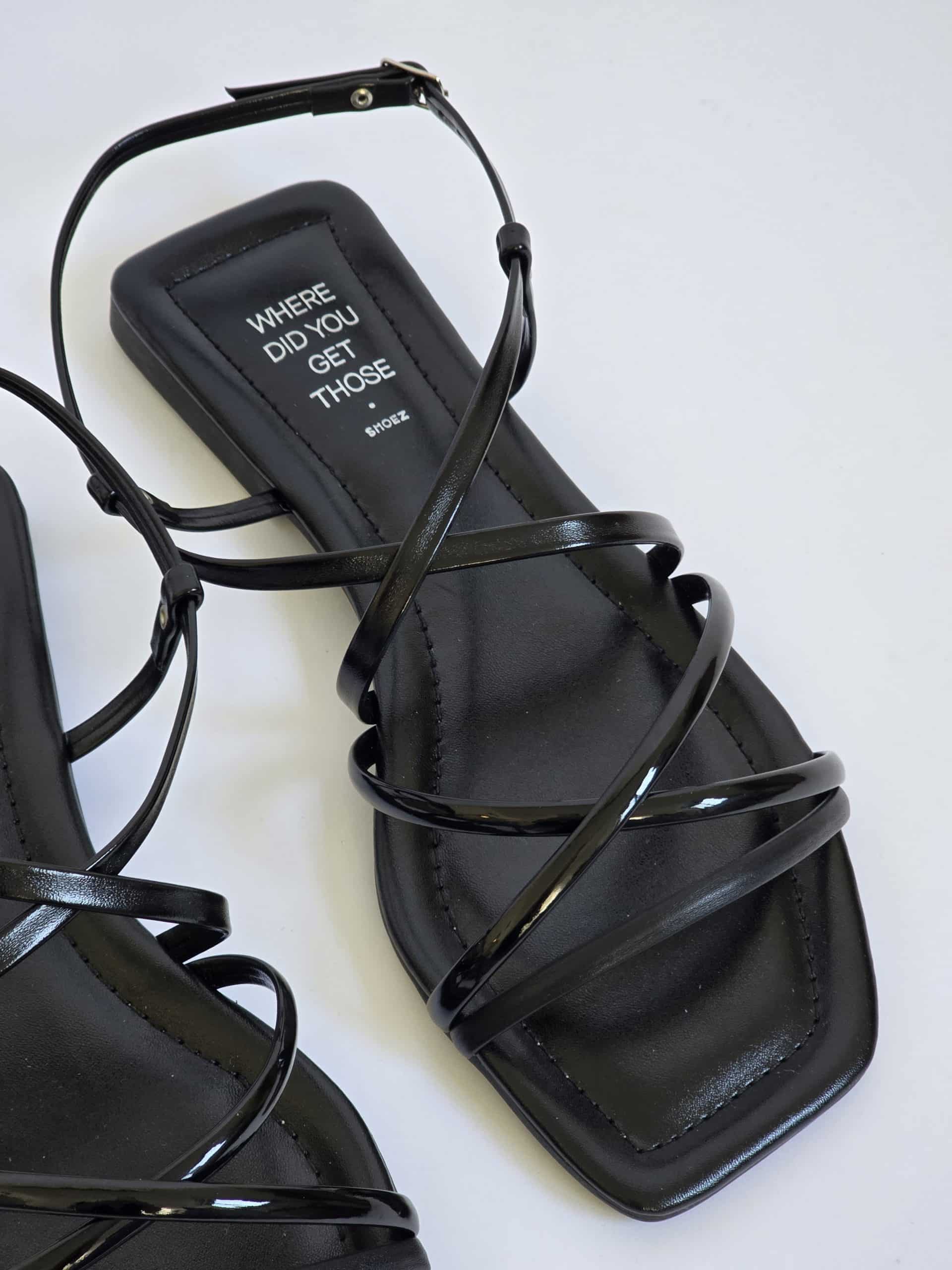 Lola Patent Black