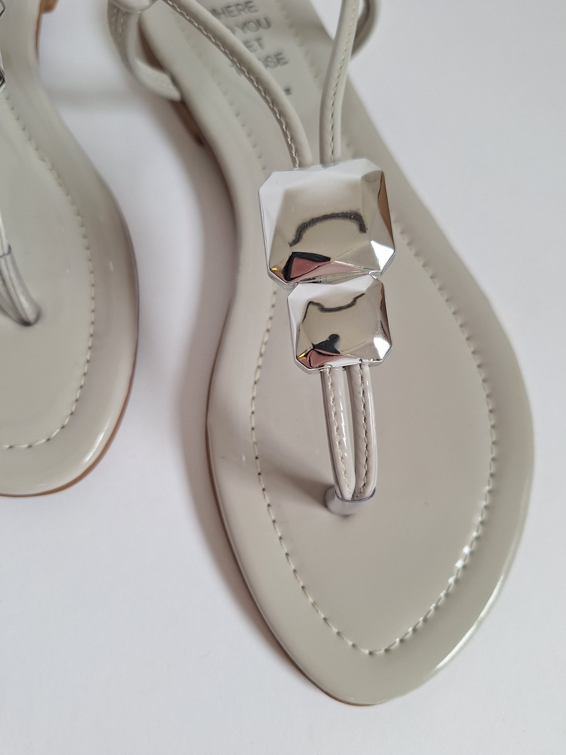 Wendy Light Grey