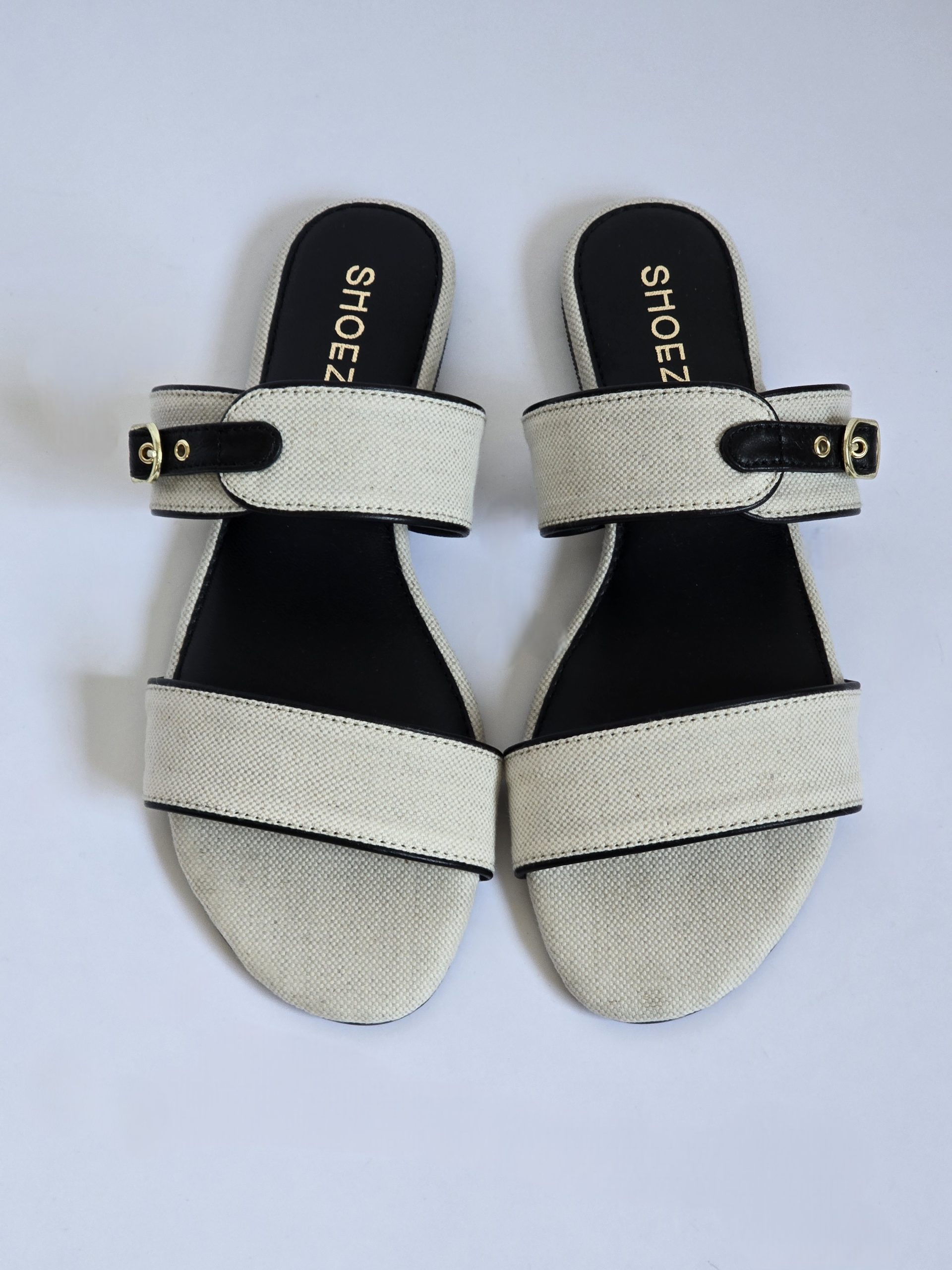 Baylie Black Canvas