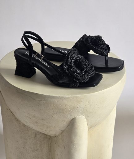 Exclusive - Nola Black