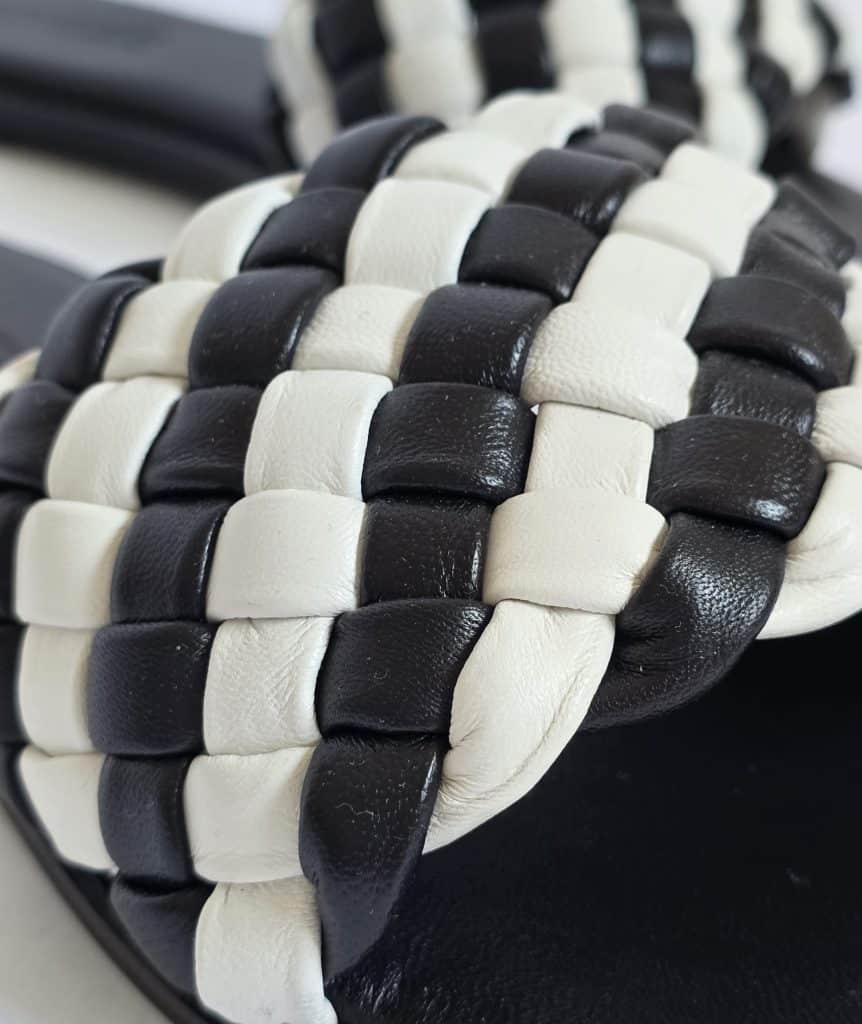 Kloe Black&White
