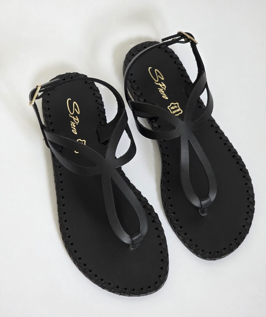 Aris Black