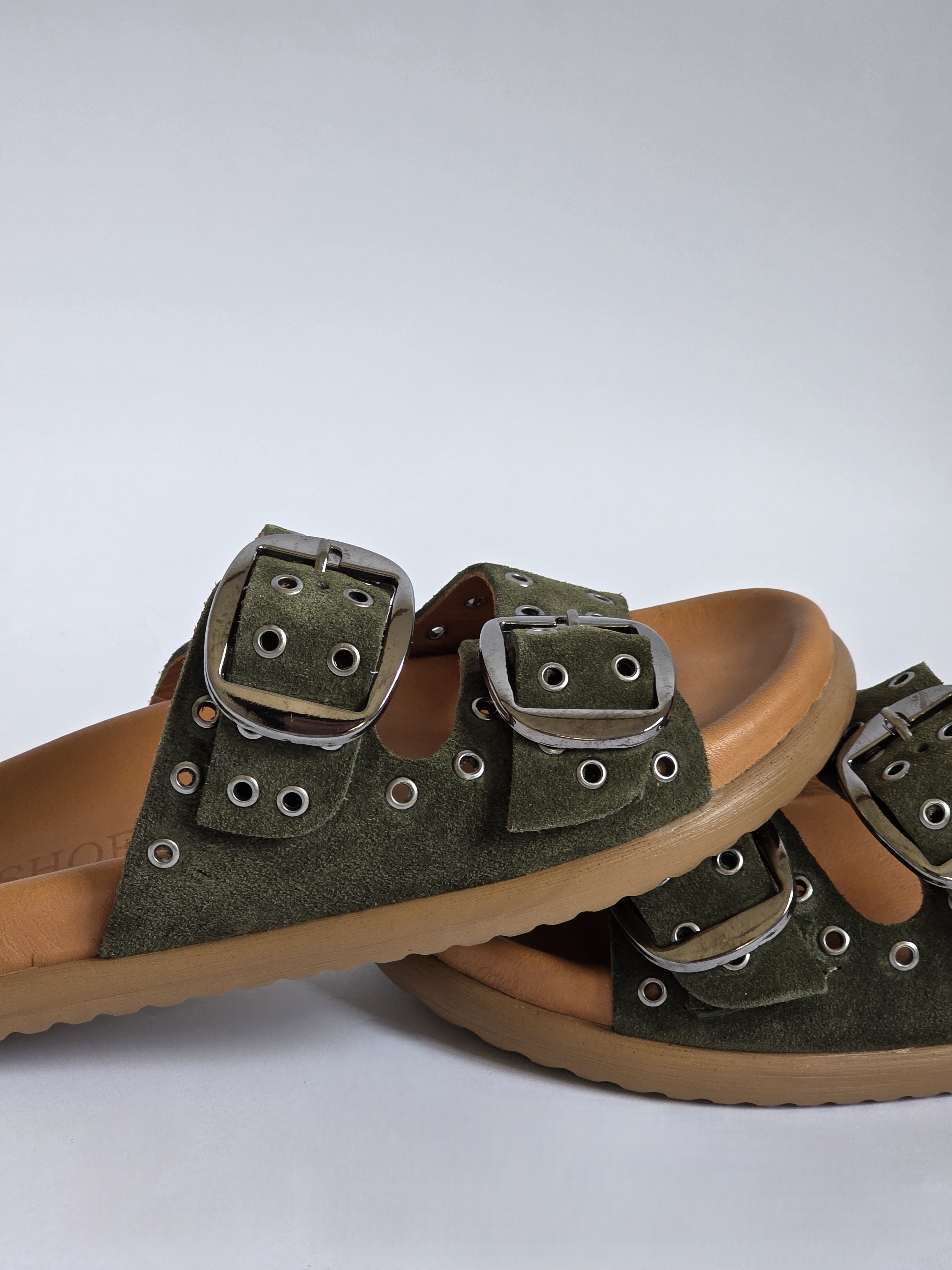 Juno Olive
