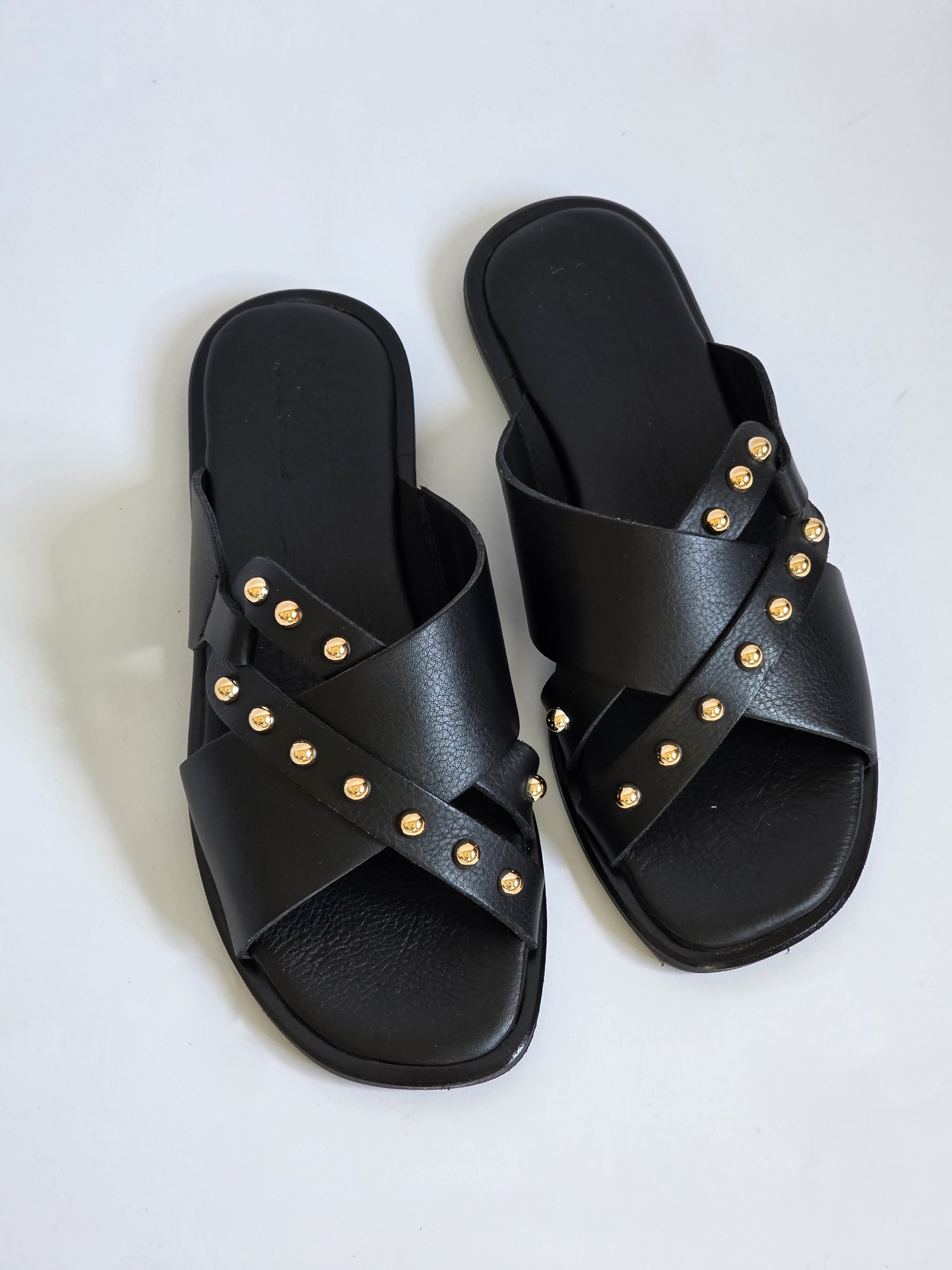 Laguna Black