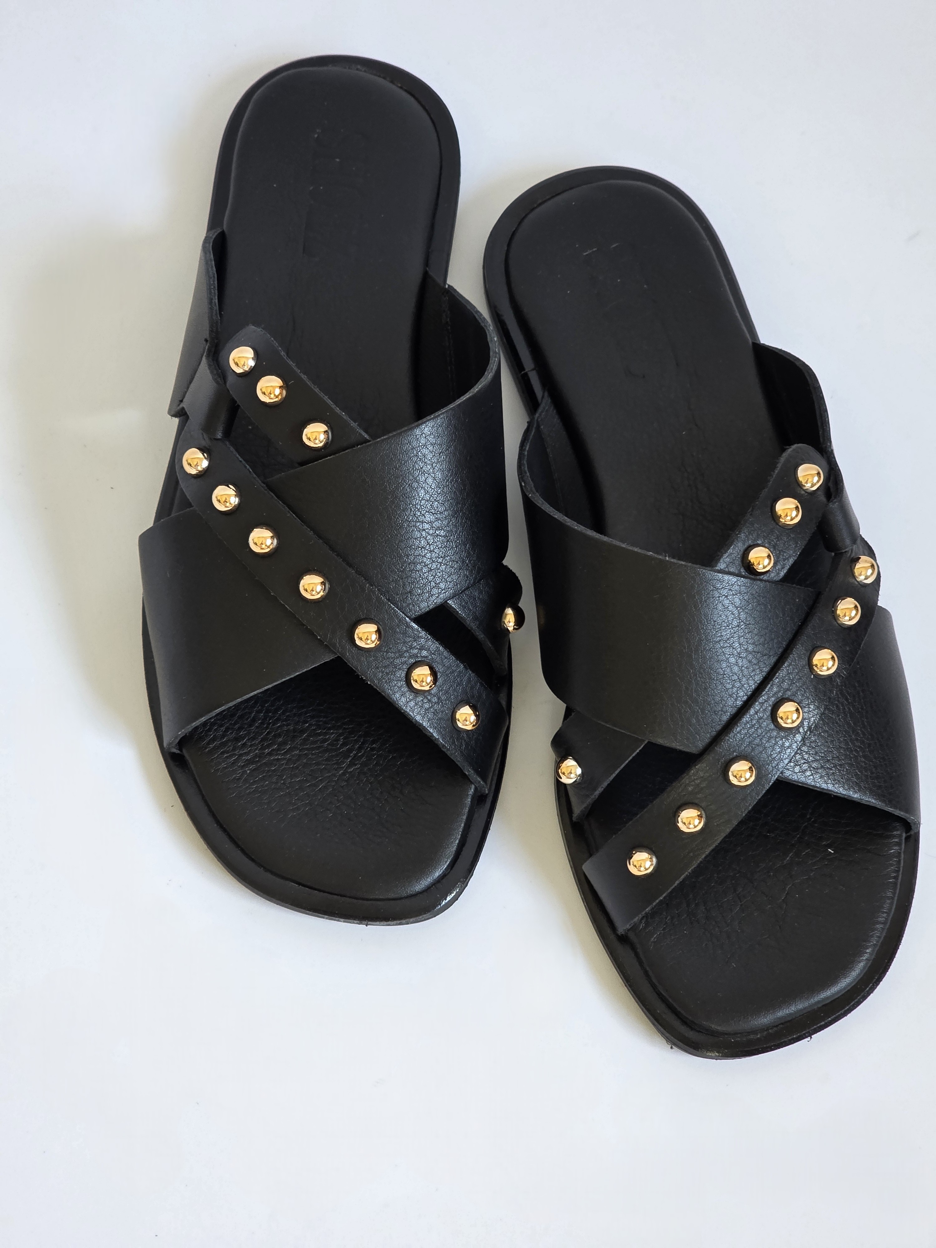 Laguna Black