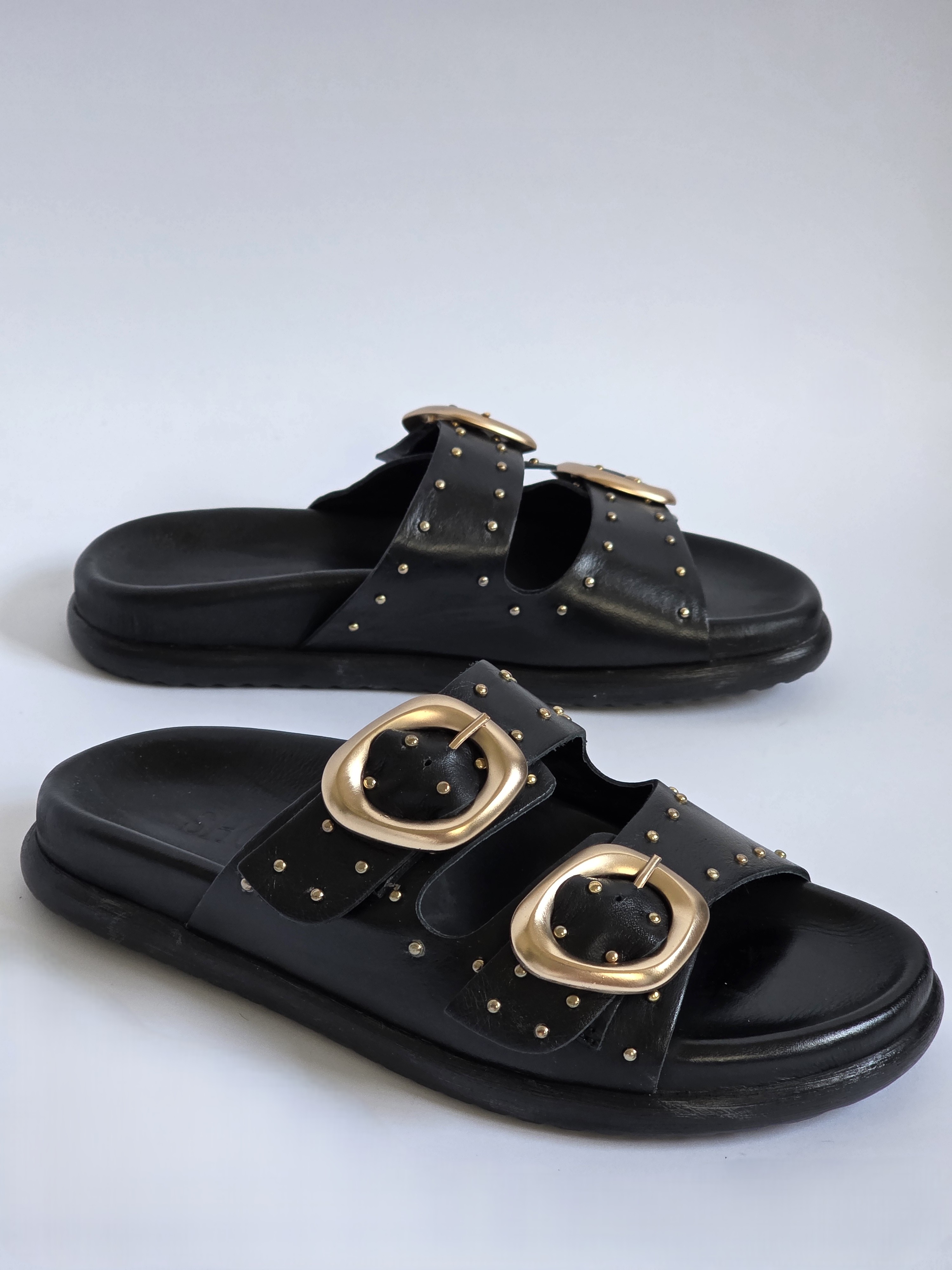 Noka Black