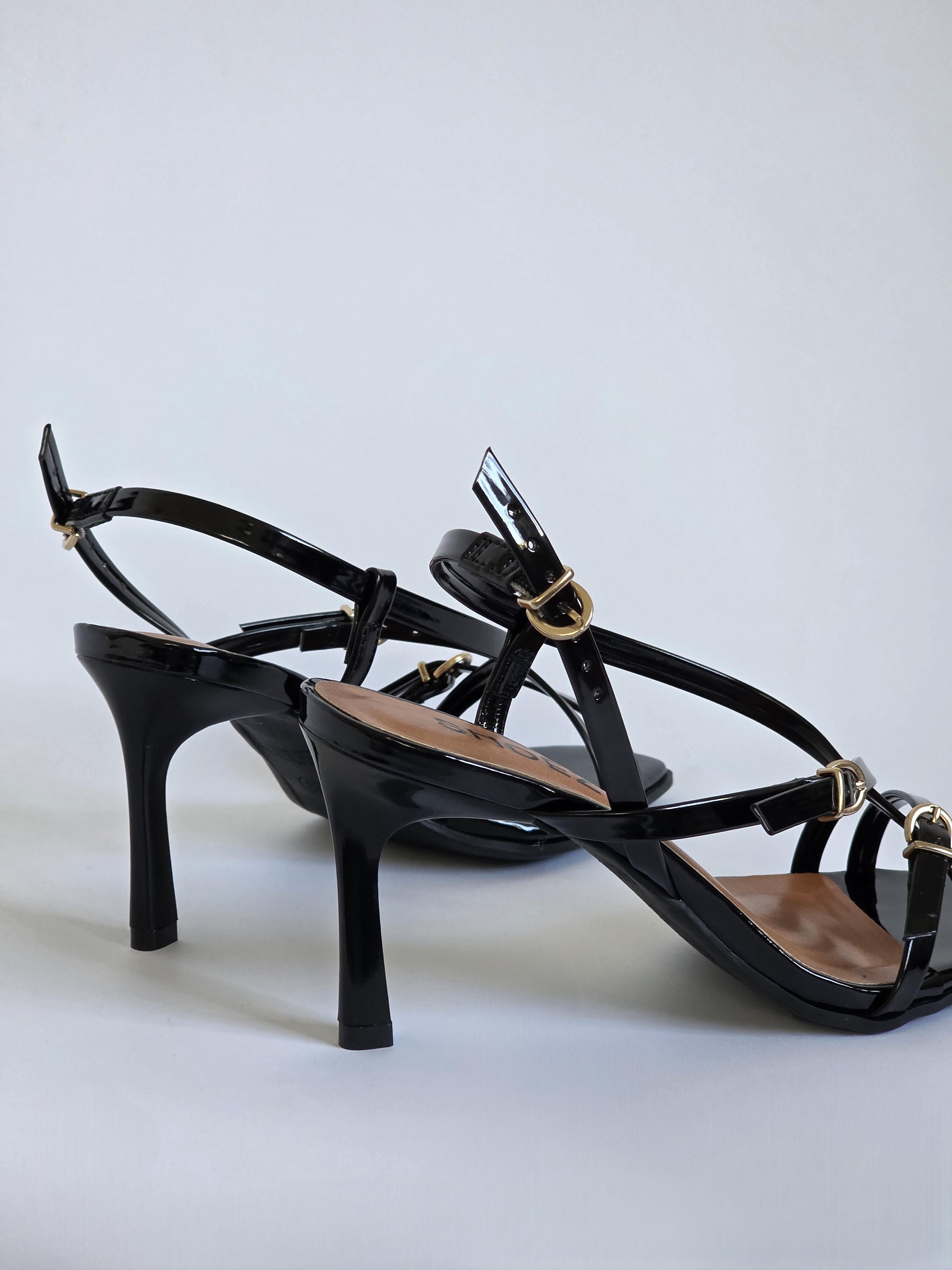 Geneva Black Pre Order