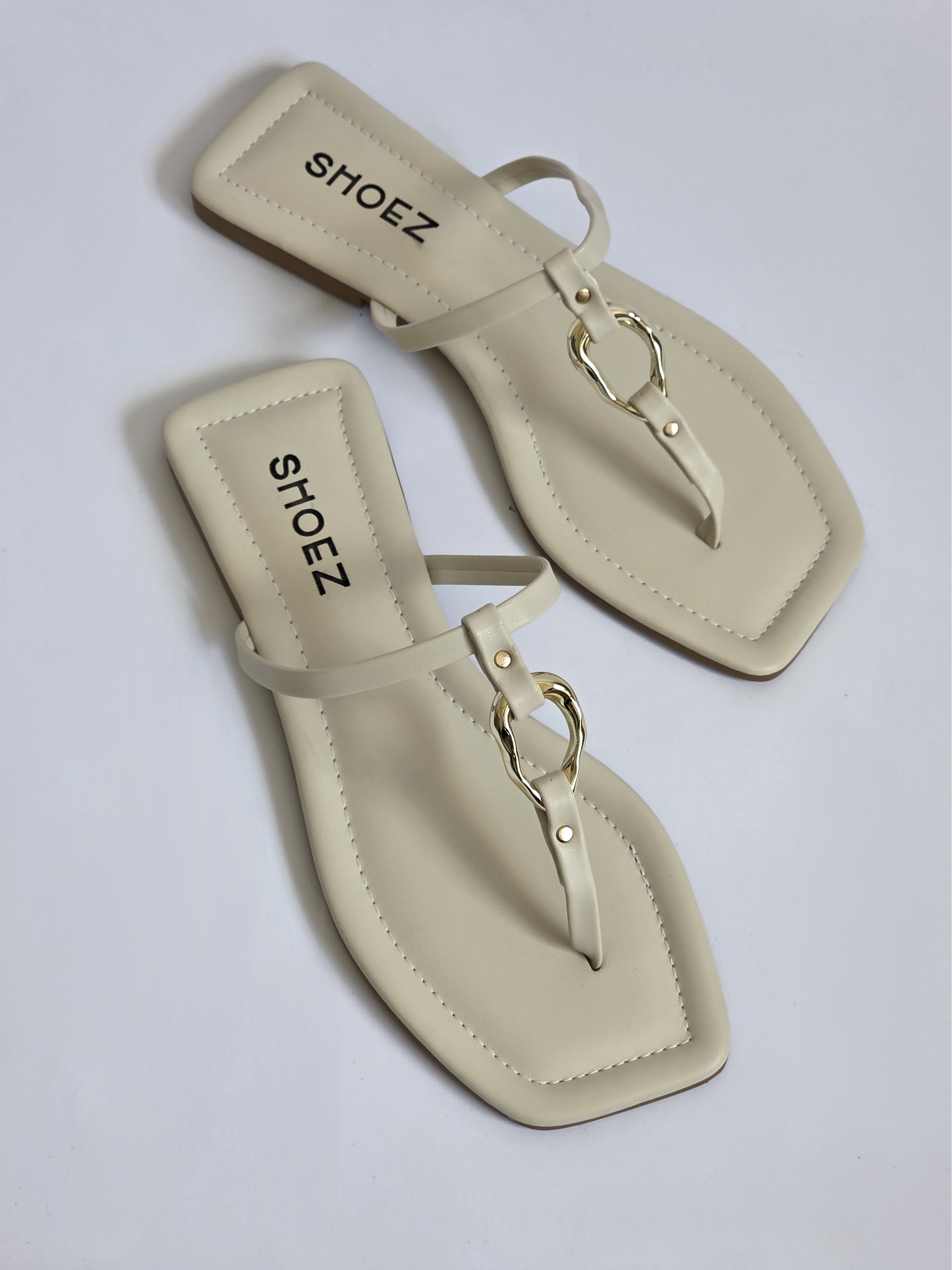 Lorie Cream Pre-Order