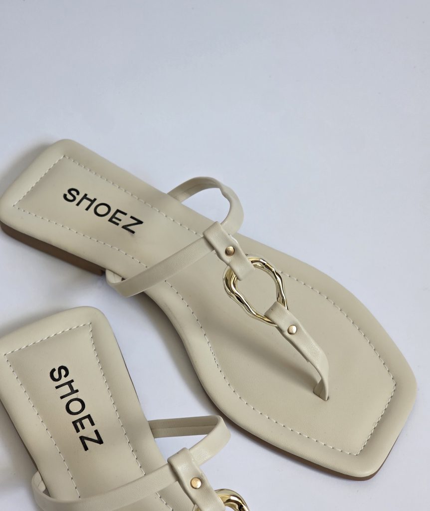 Lorie Cream Pre-Order