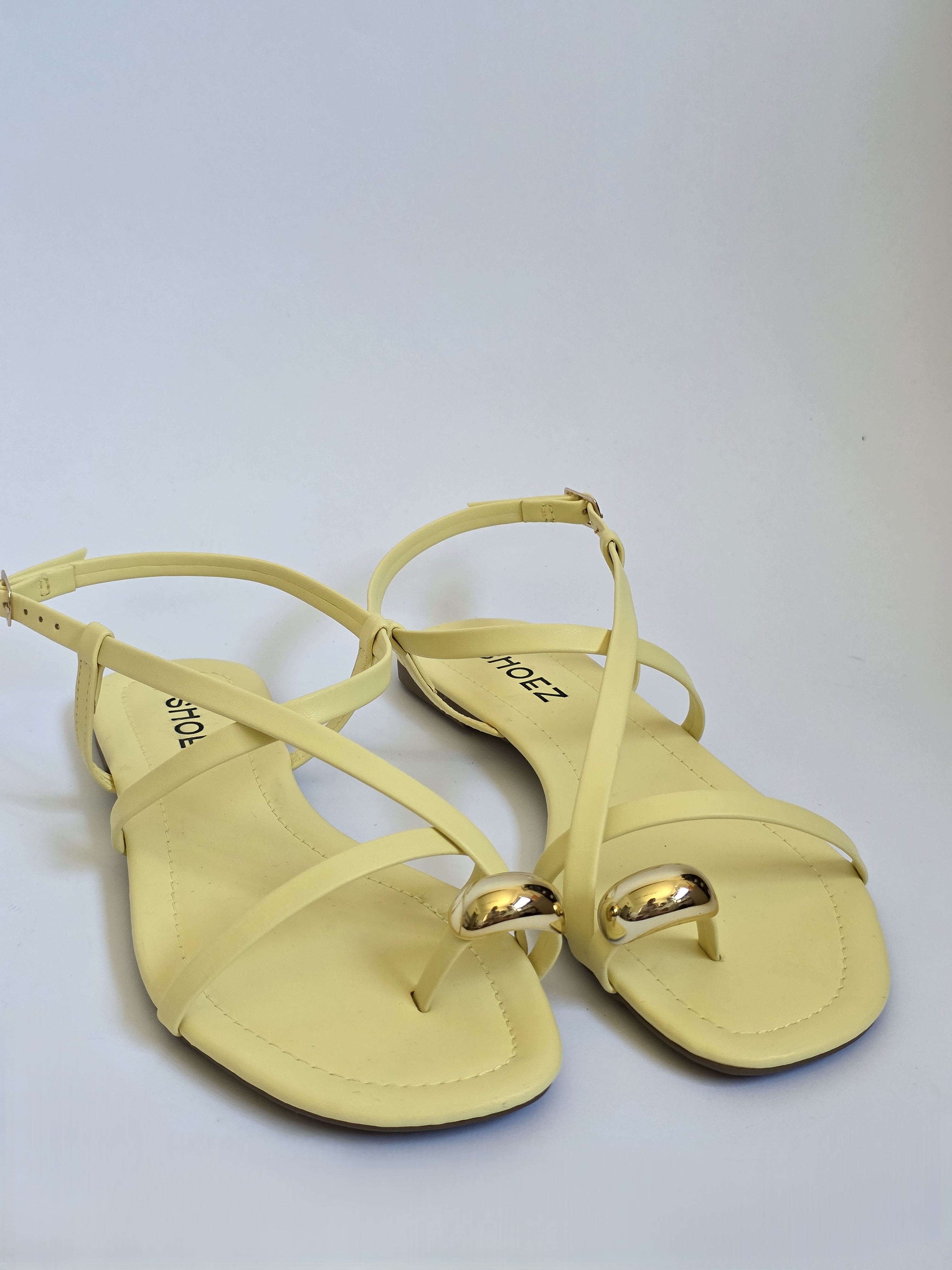 Diara Banana Pre-Order
