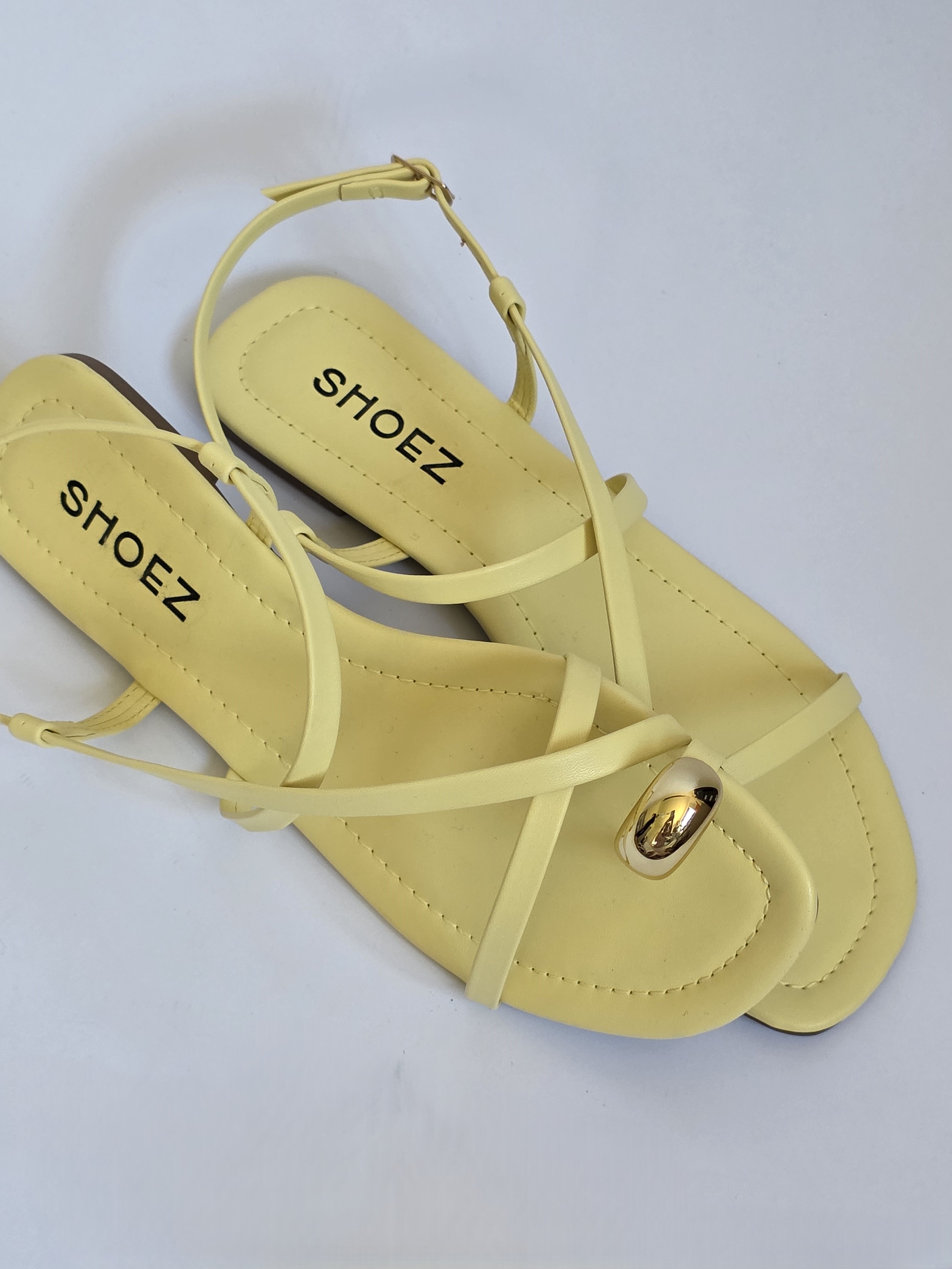 Diara Banana Pre-Order