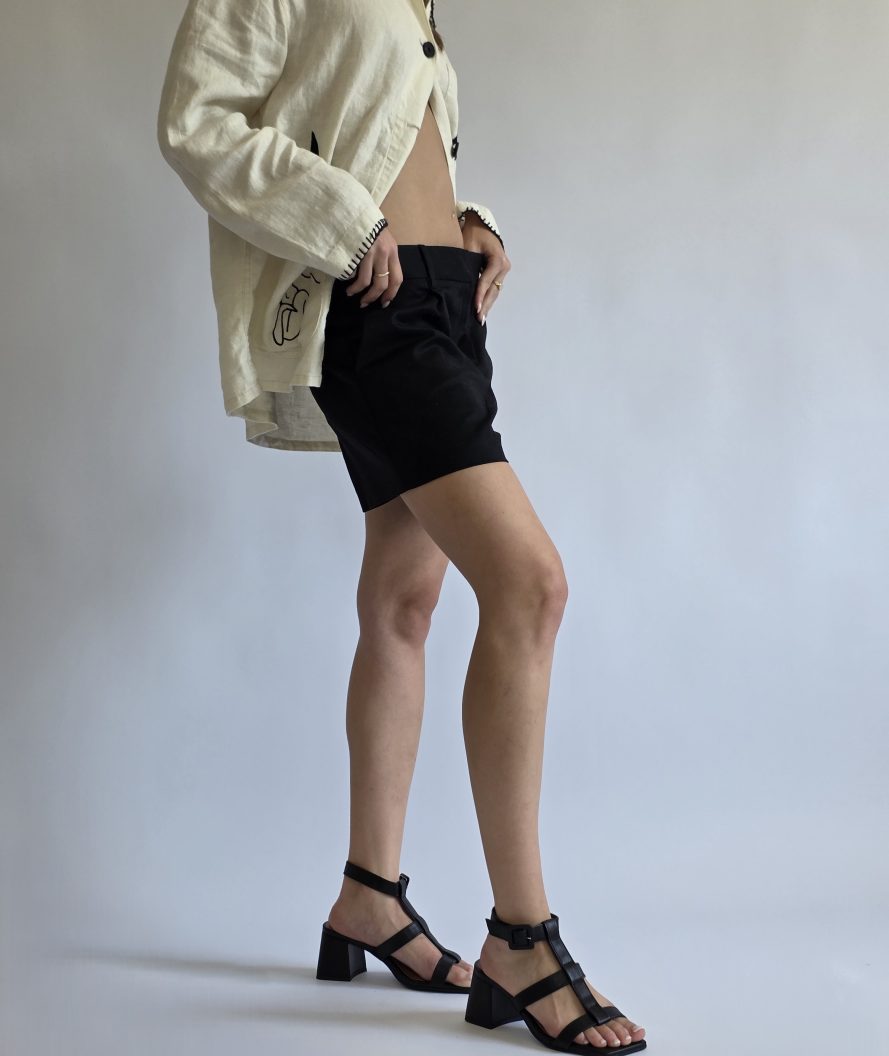 Marlo Black Pre-Order