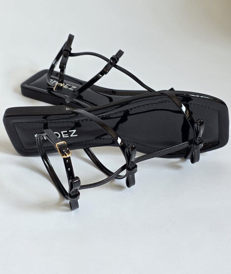 Pallas Black Pre-Order