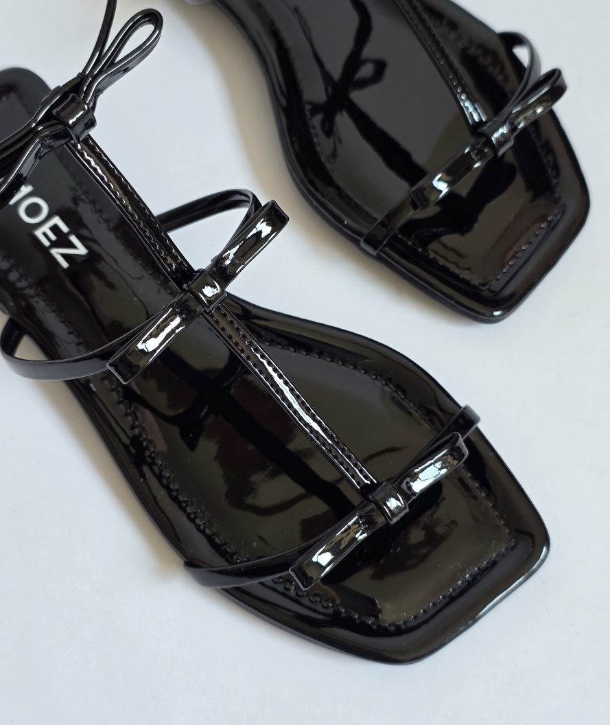 Pallas Black Pre-Order
