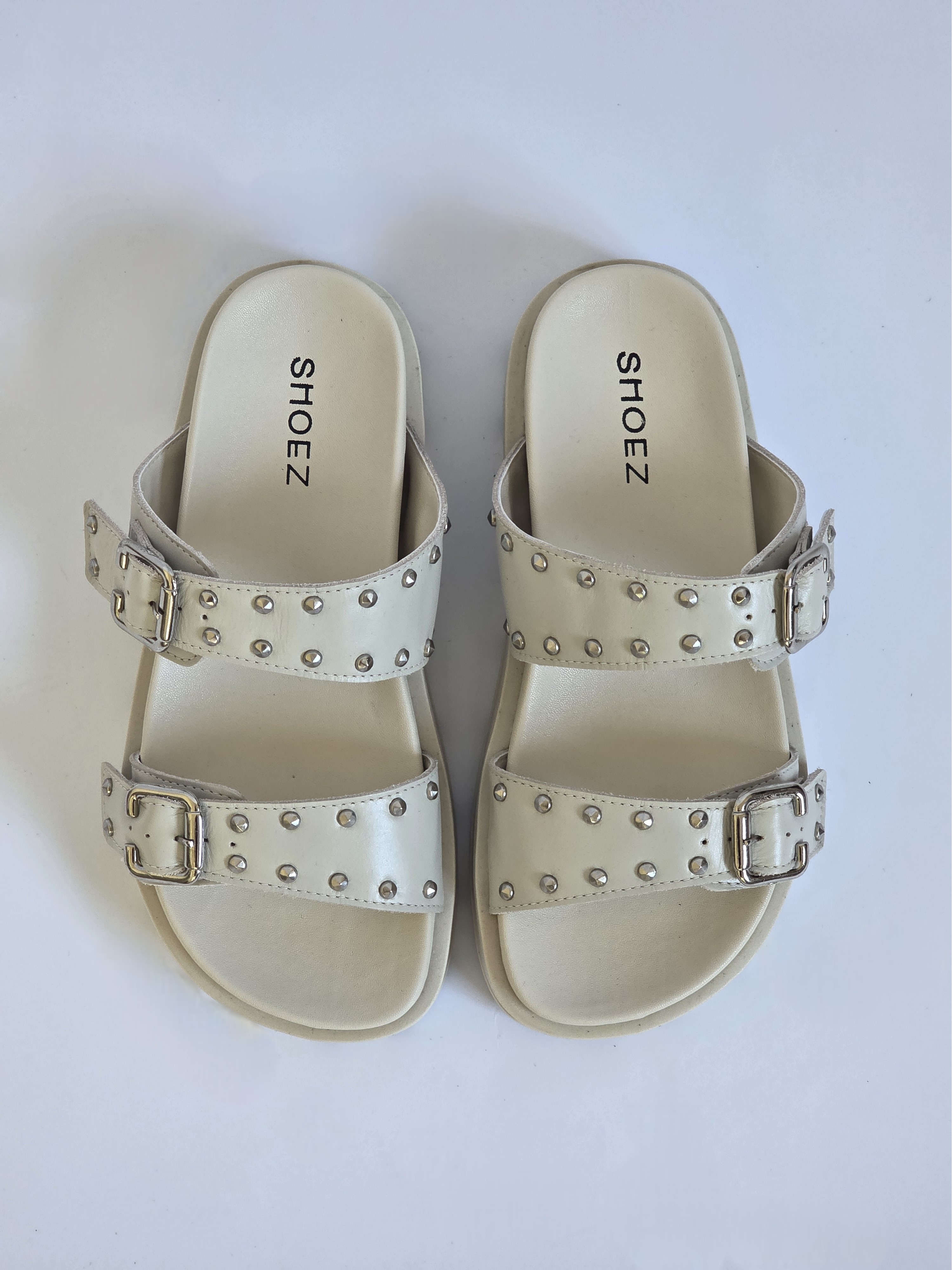 Bindy Off-White