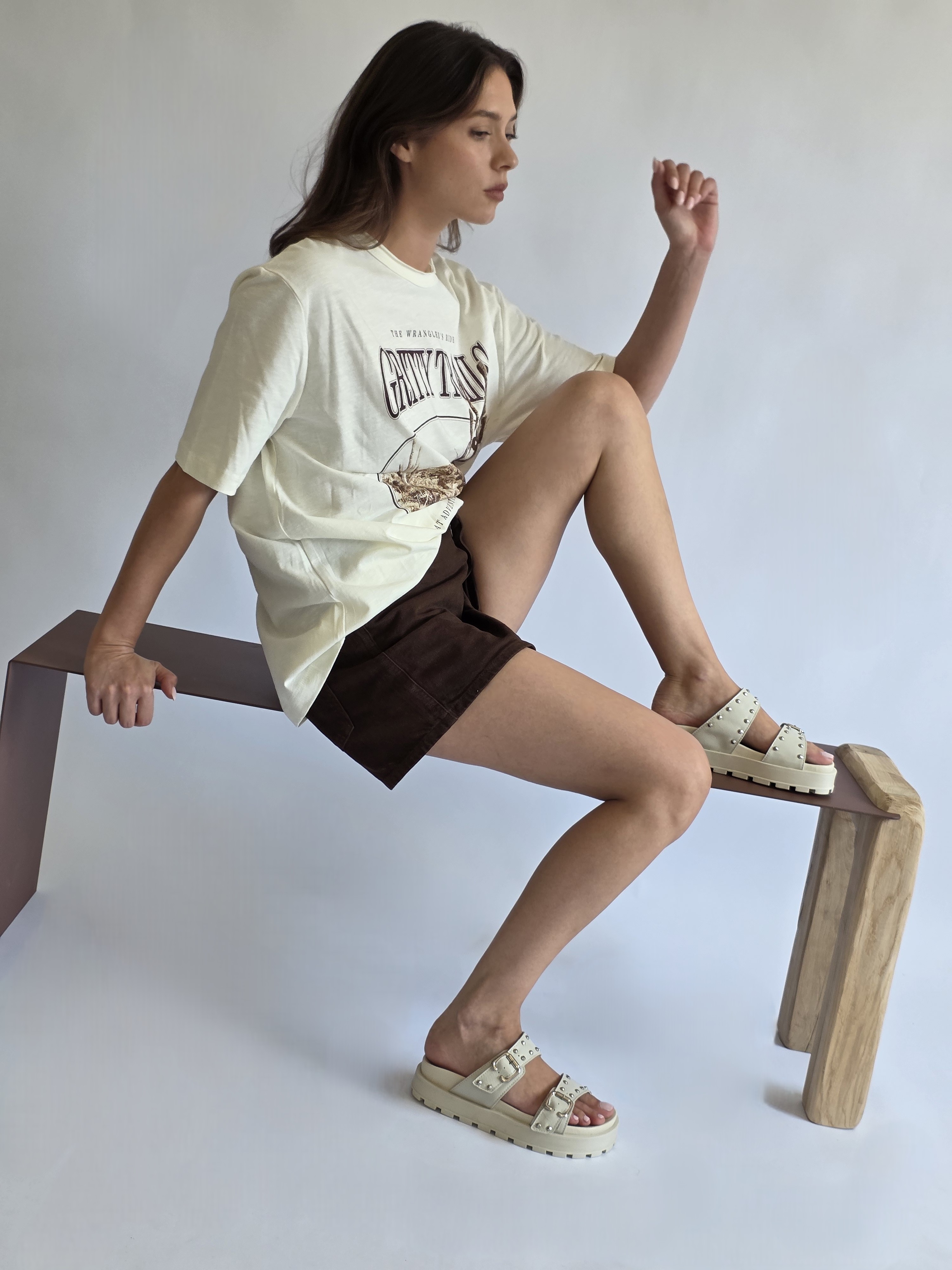 Bindy Off-White