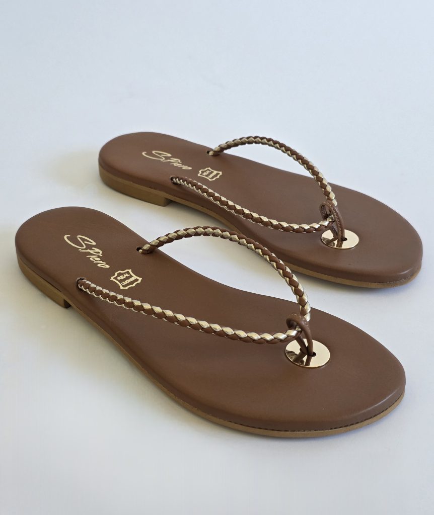 Nomos Brown