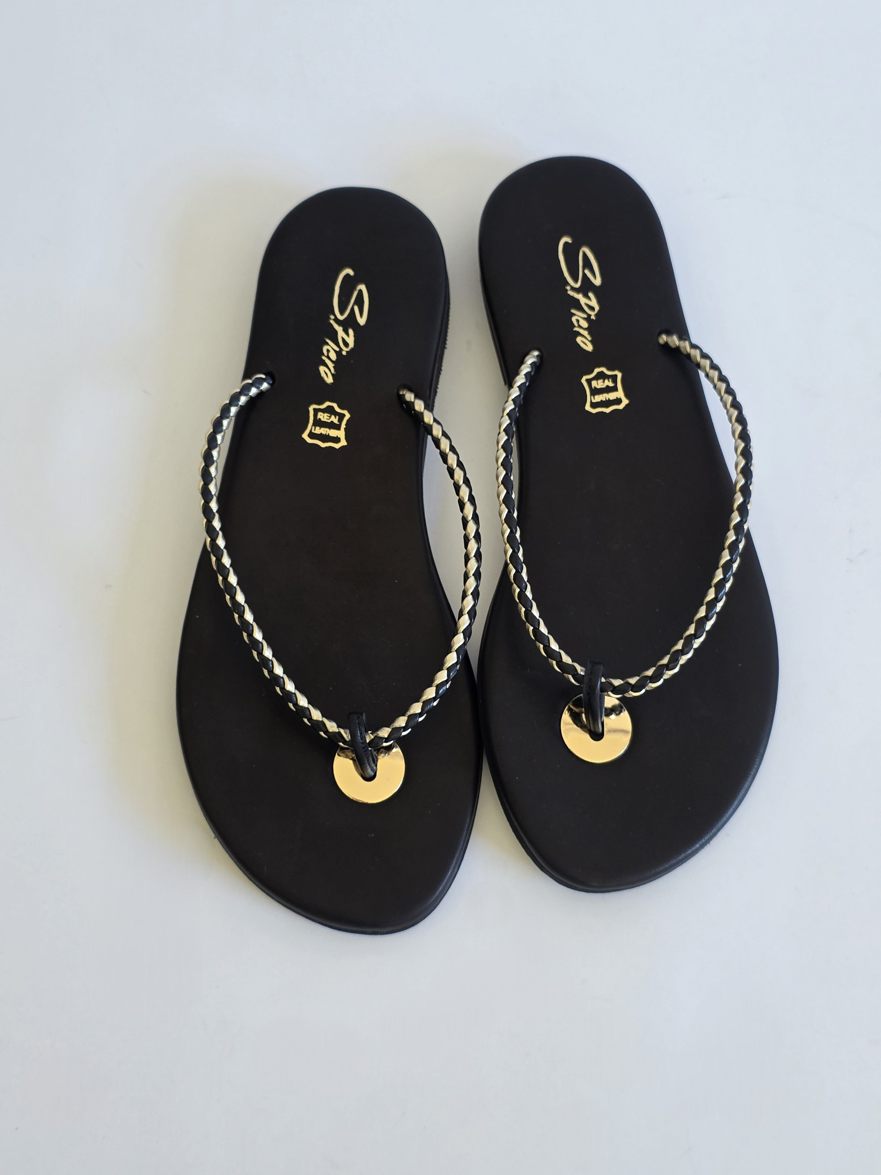 Nomos Black