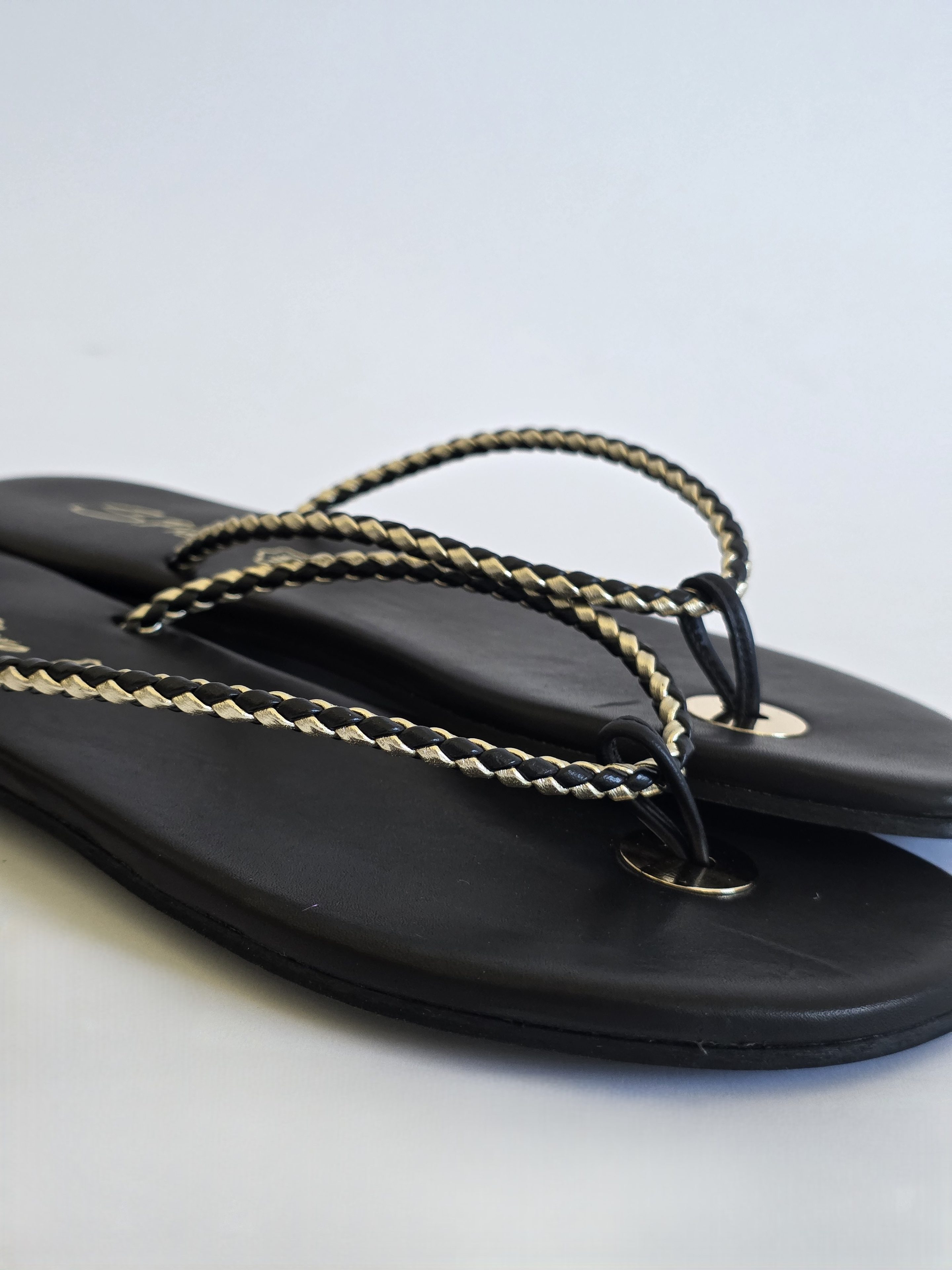 Nomos Black