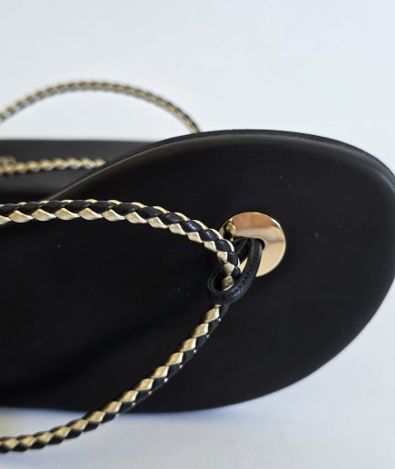 Nomos Black