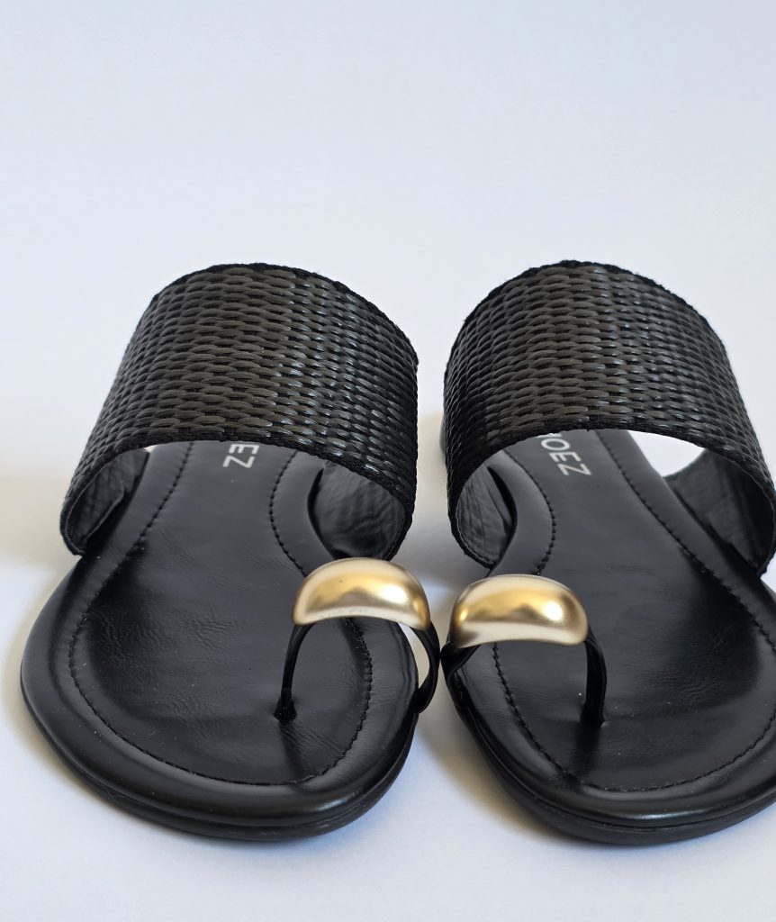 Rivia Black