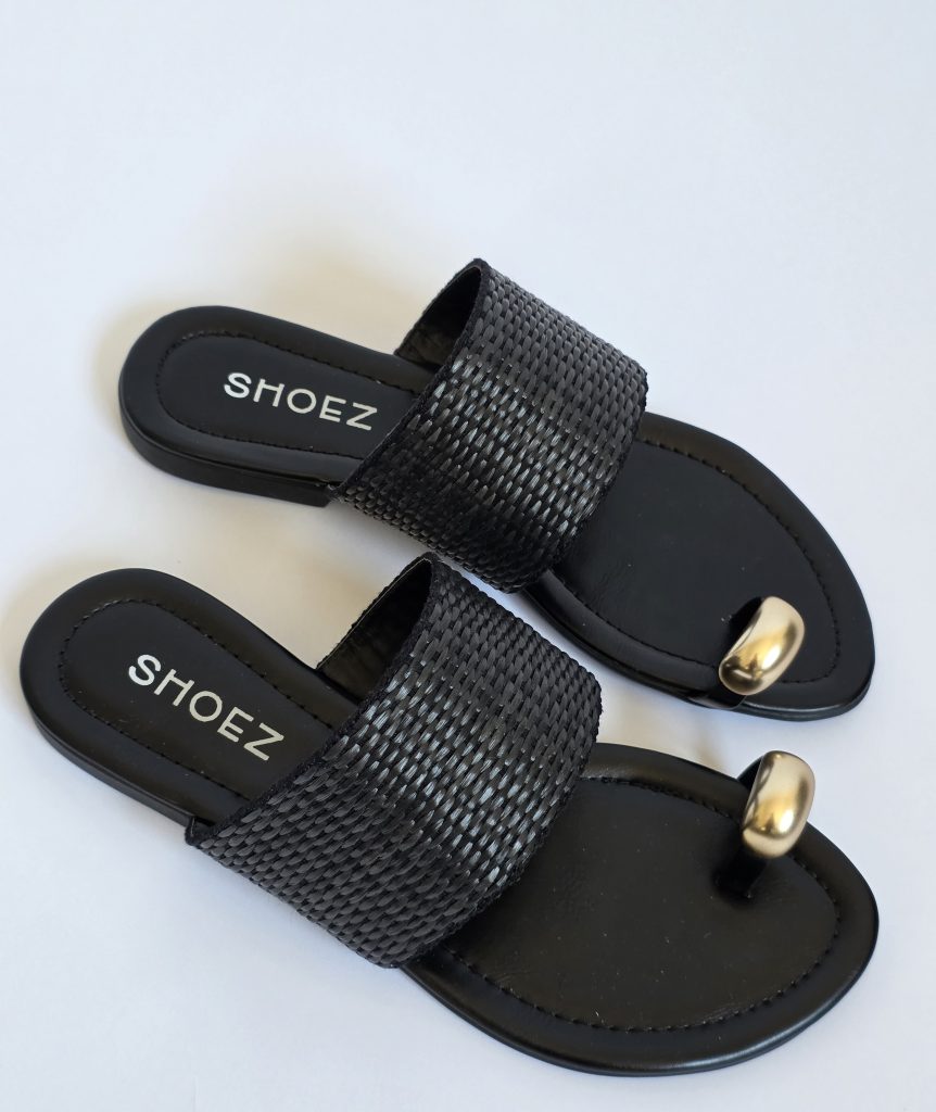 Rivia Black