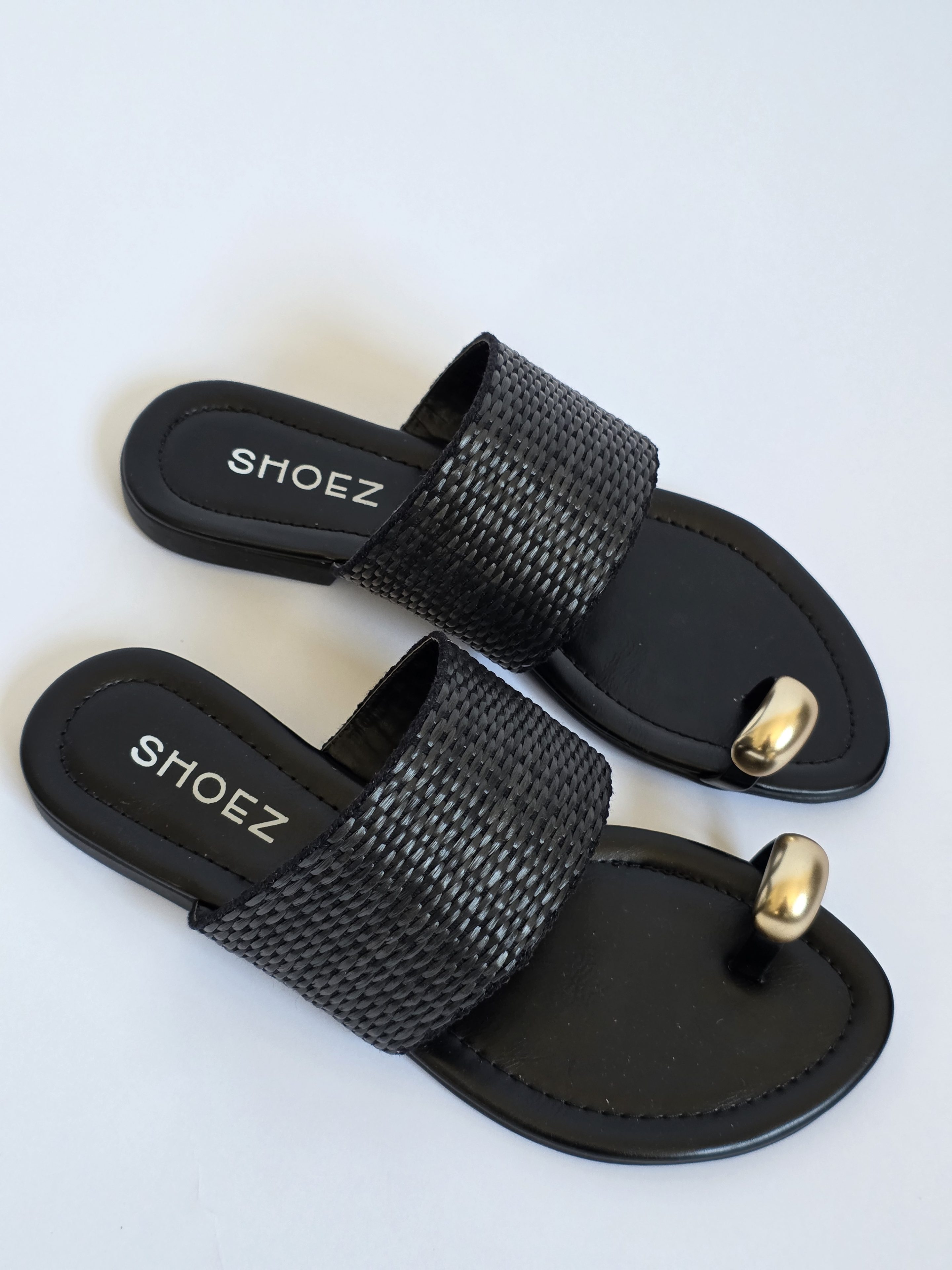 Rivia Black
