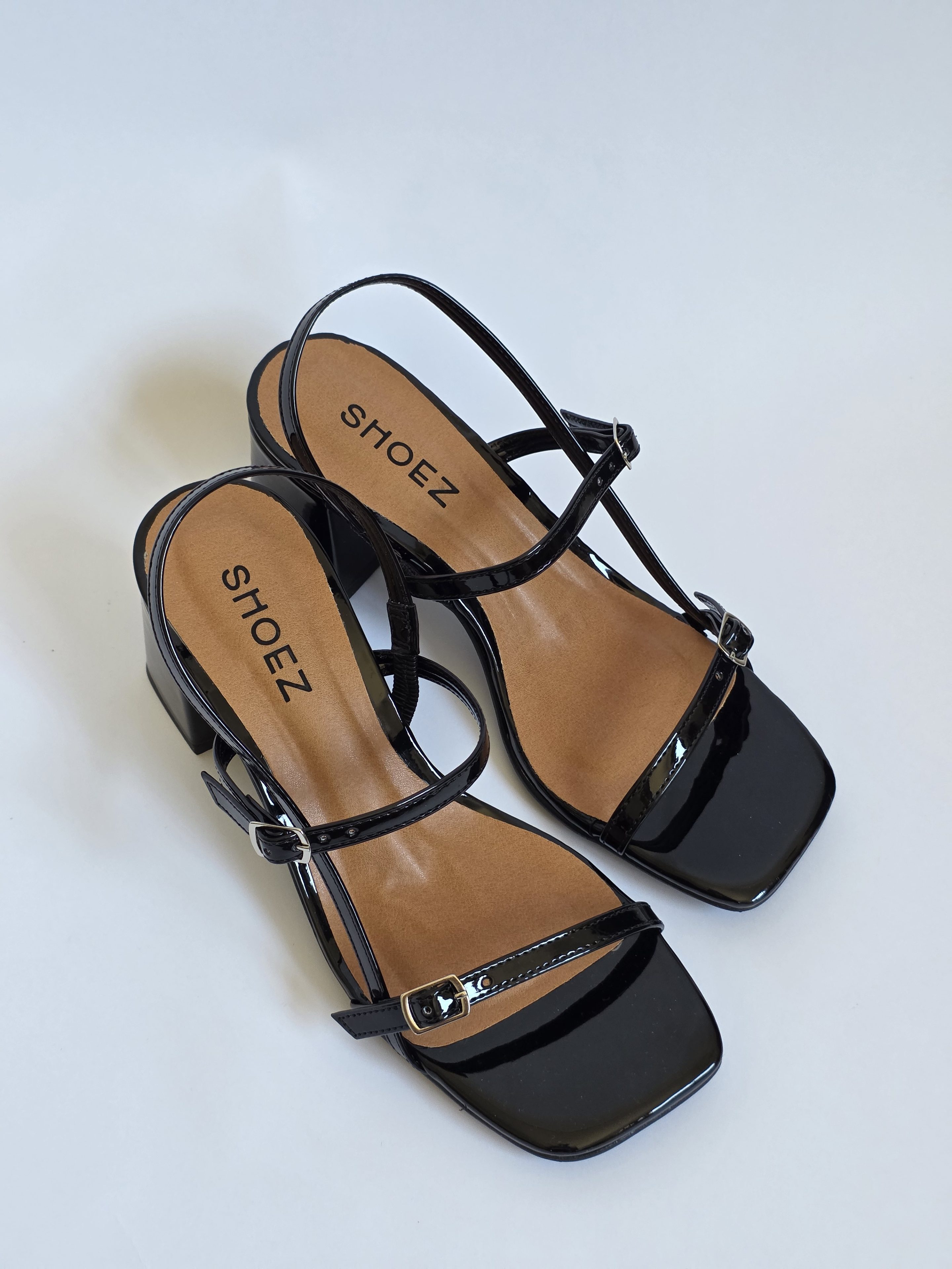 Nerali Black
