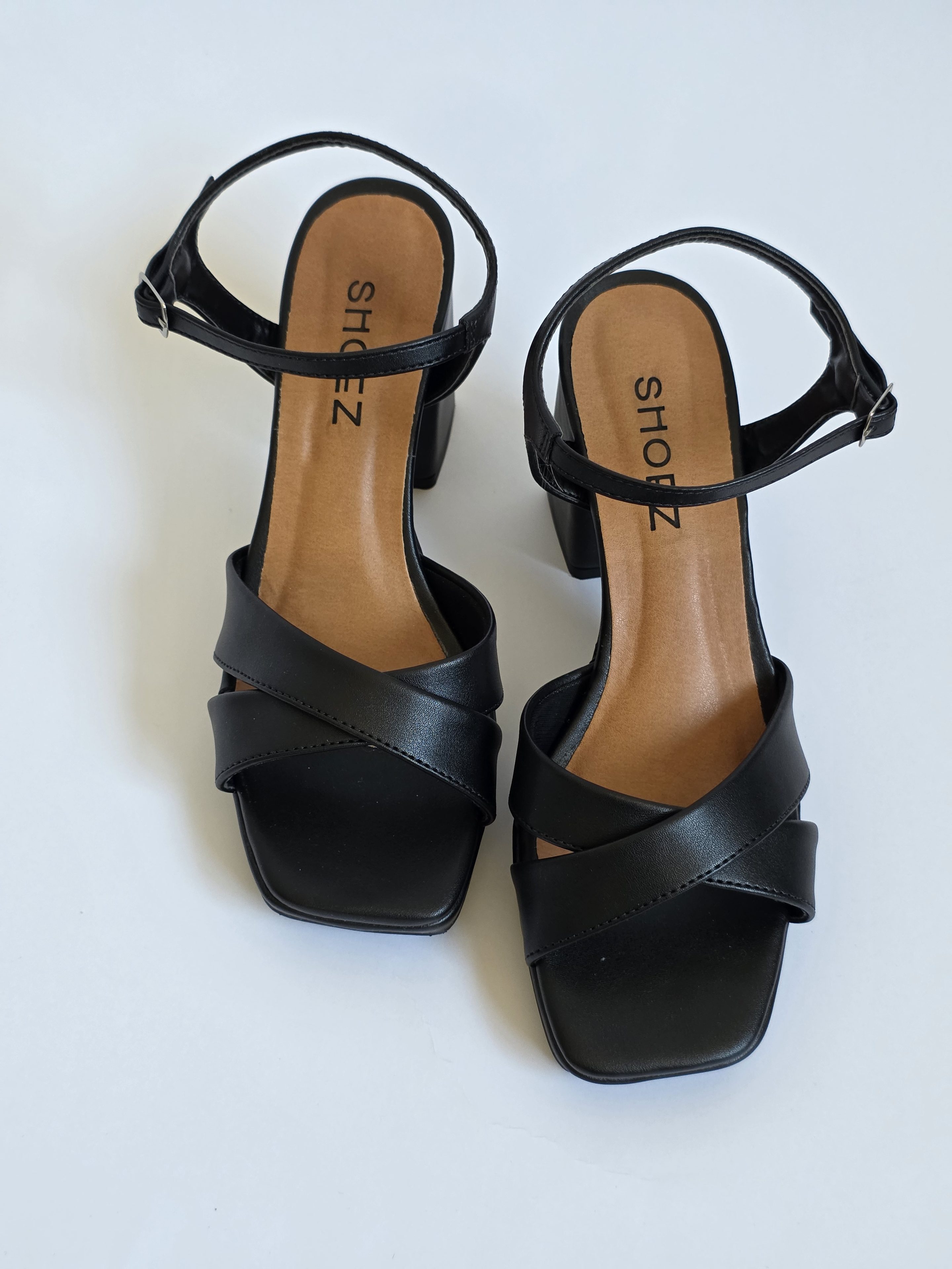 Dalma Black