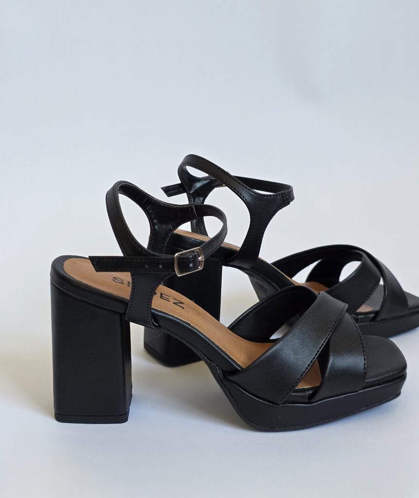 Dalma Black