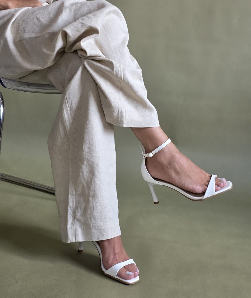 Inés White
