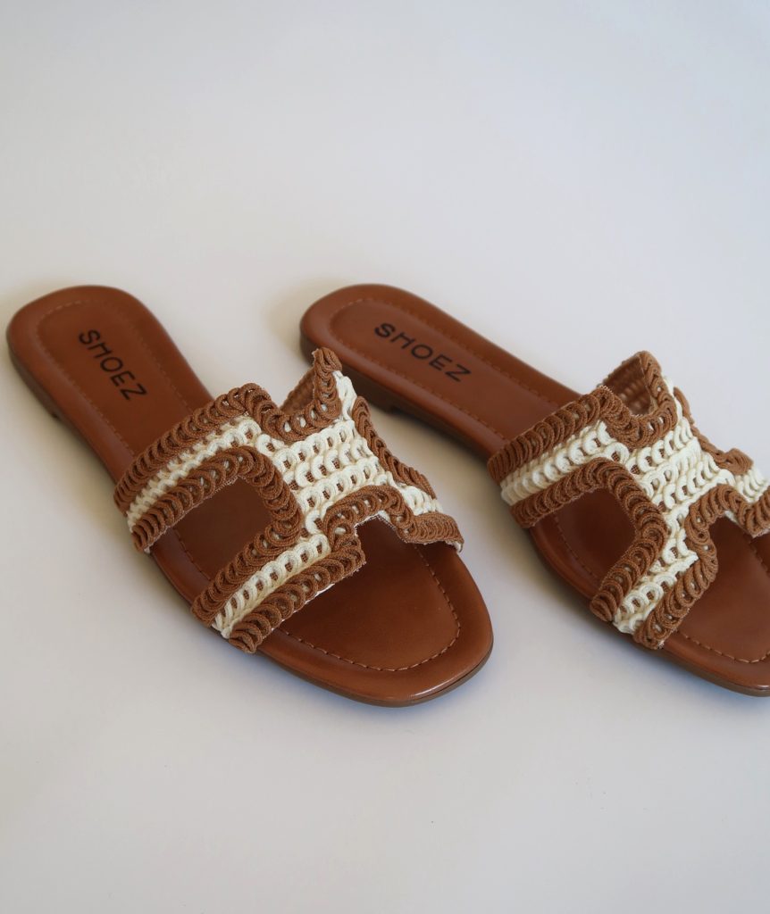 Zuri Brown White