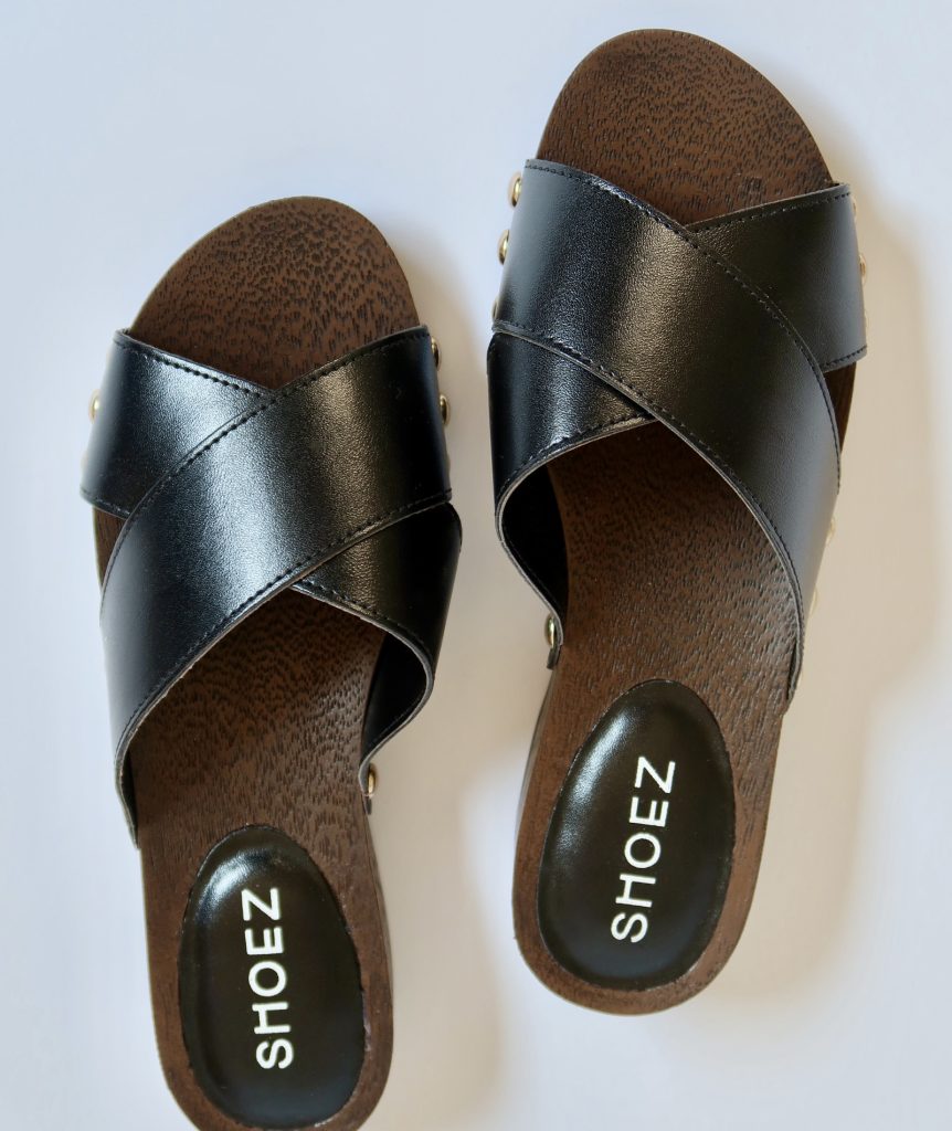 Anai Black