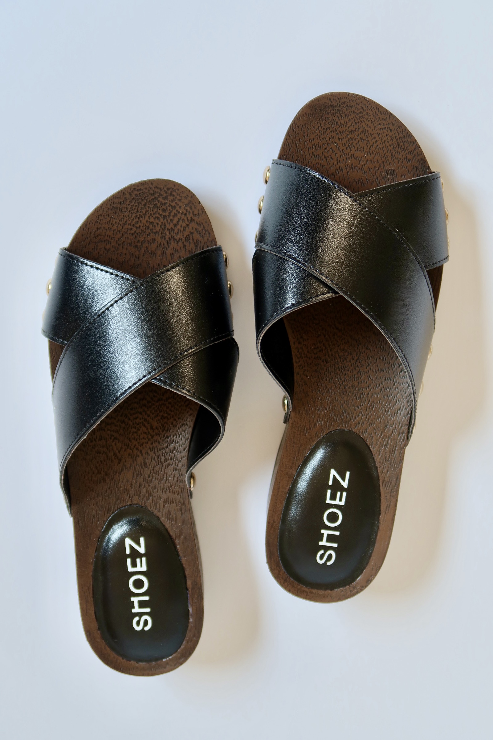Anai Black
