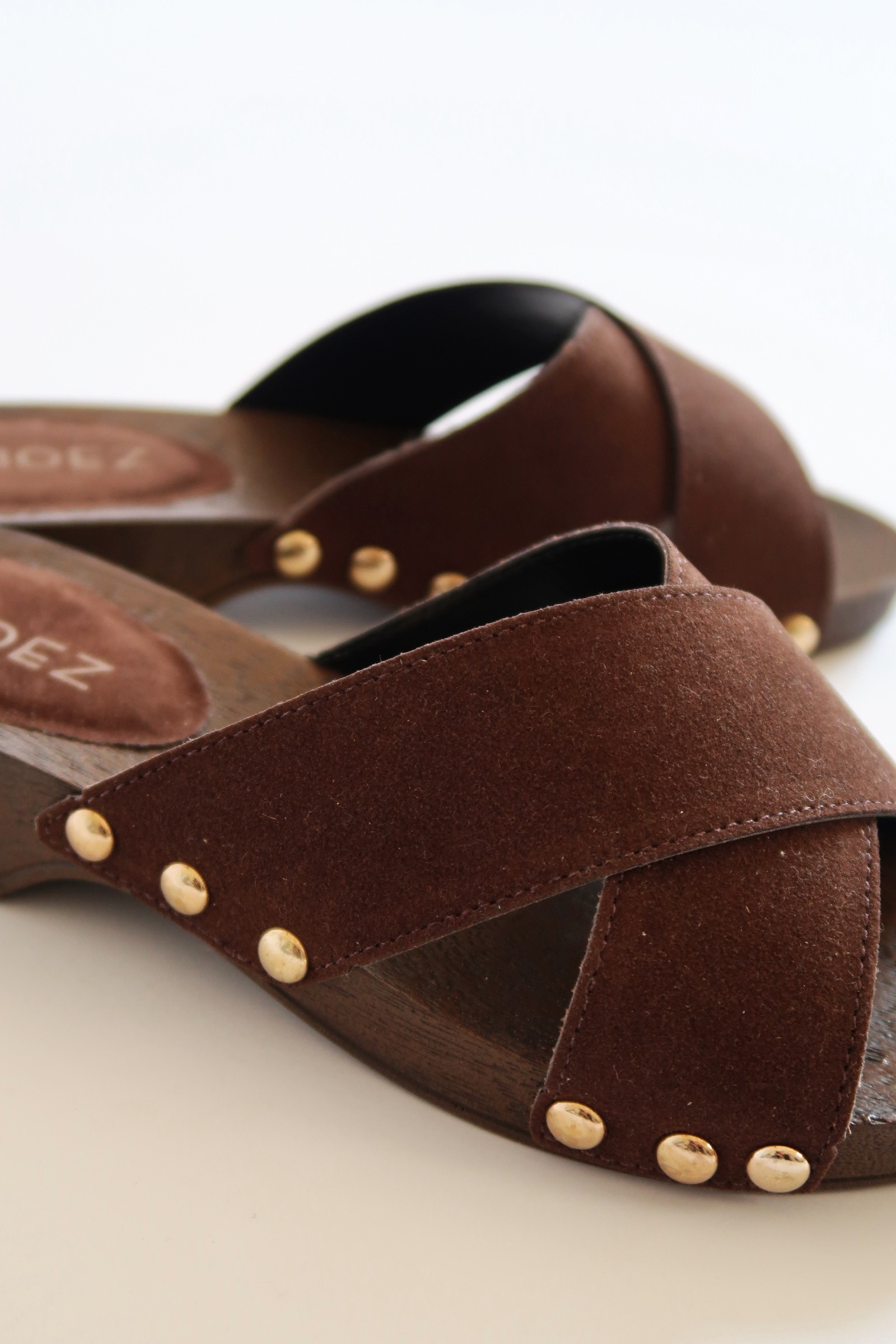 Anai Dark Brown