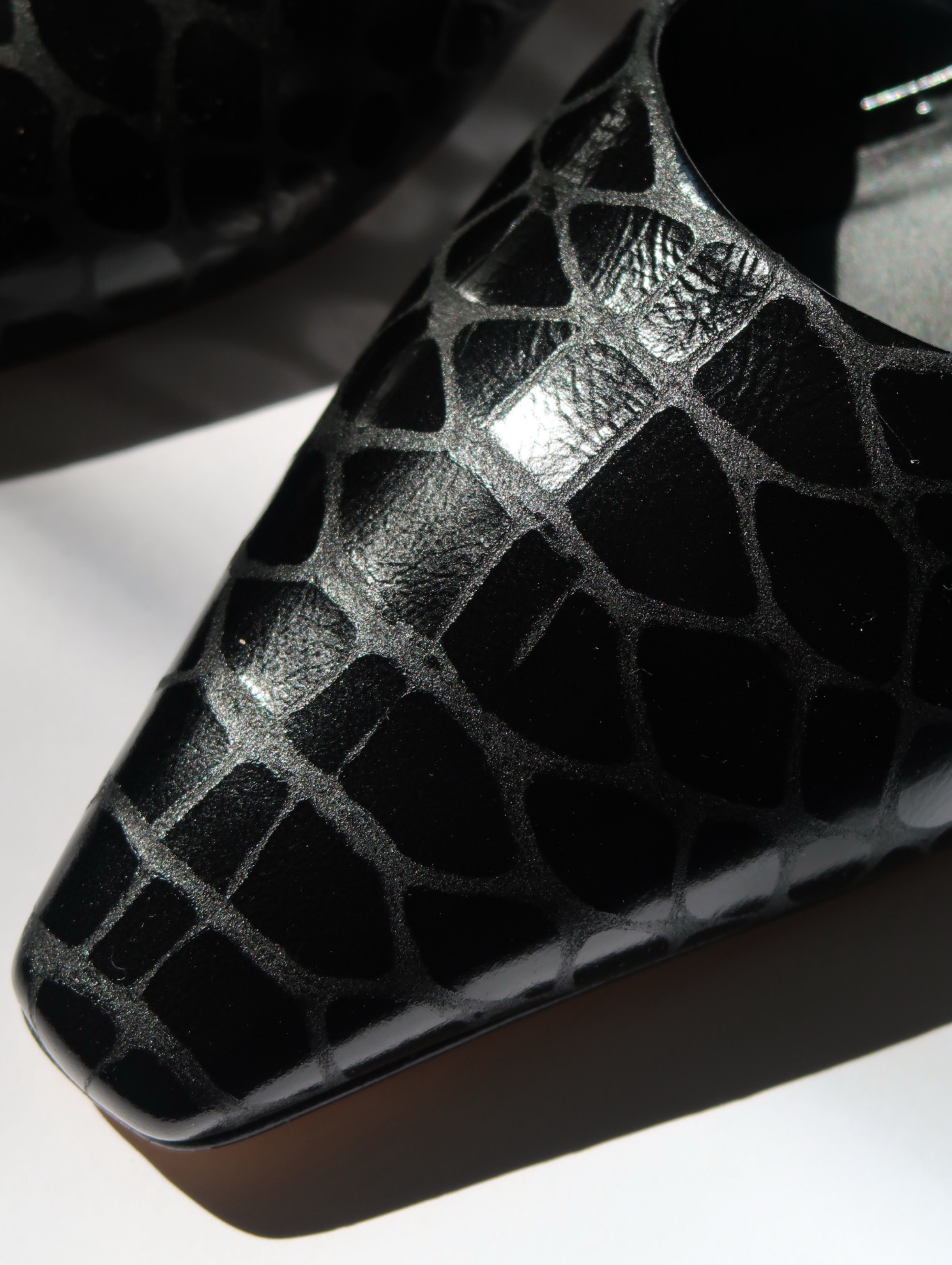 Soho Black