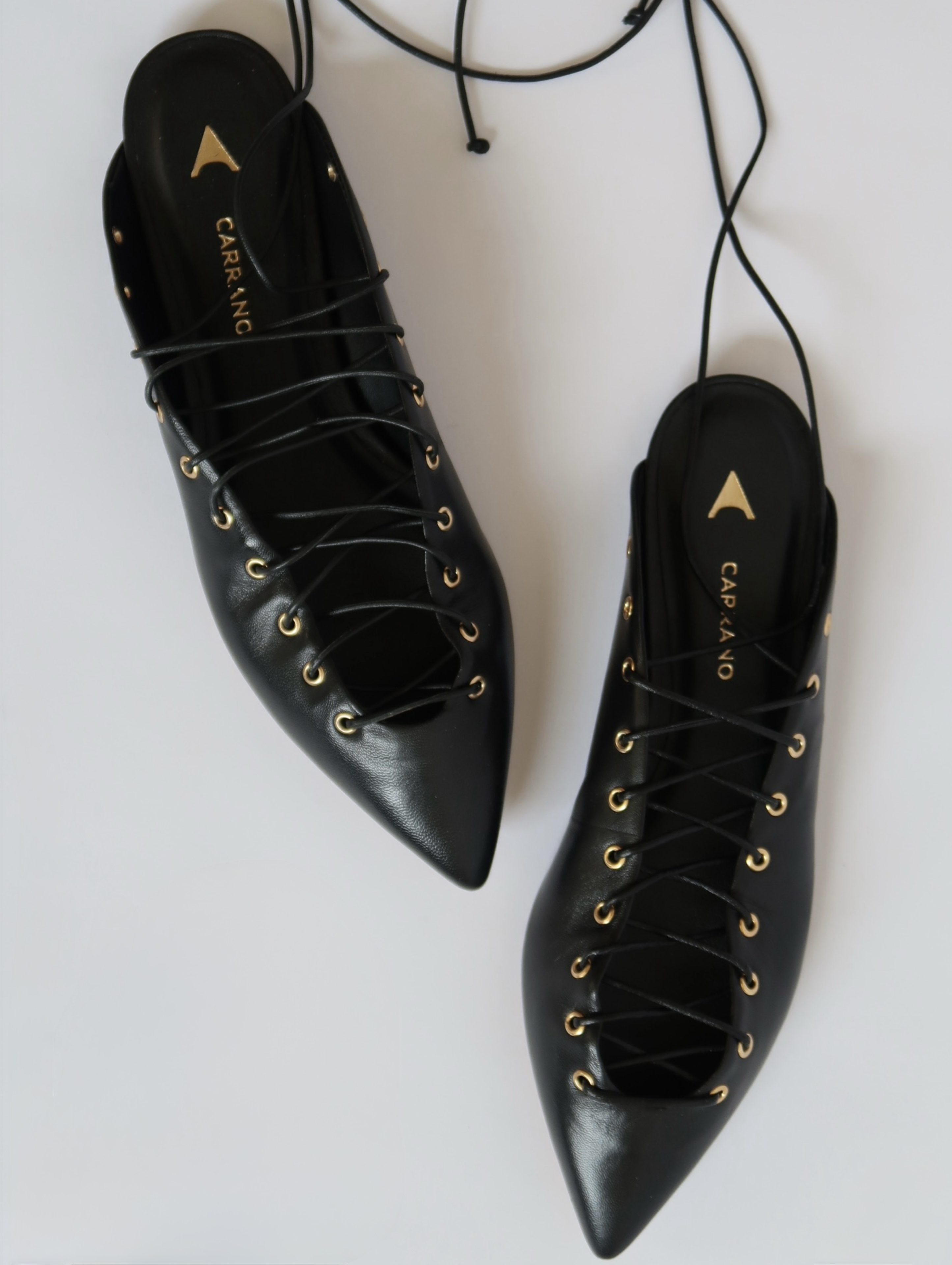 Capsule - Trixie Black