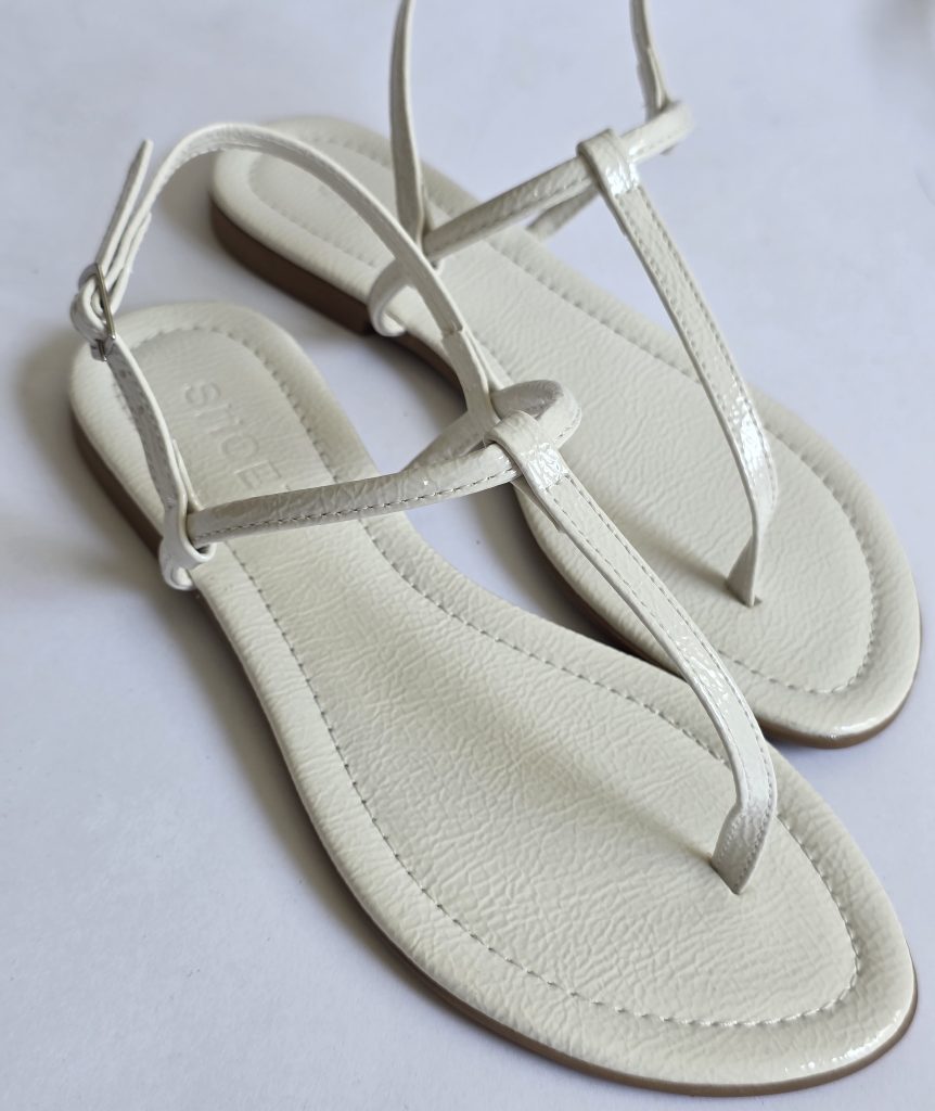 Alma Off White