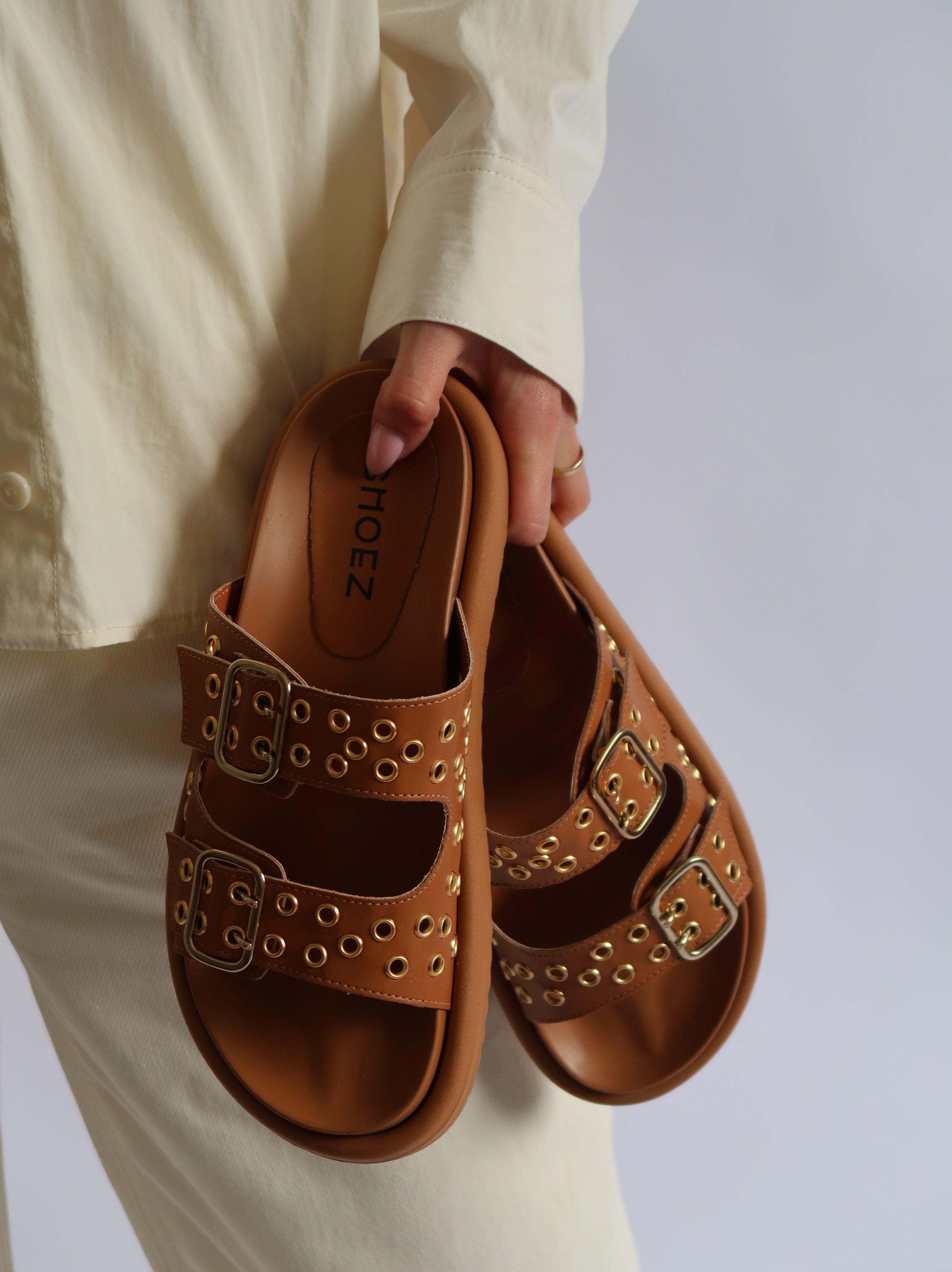 Traveler Brown