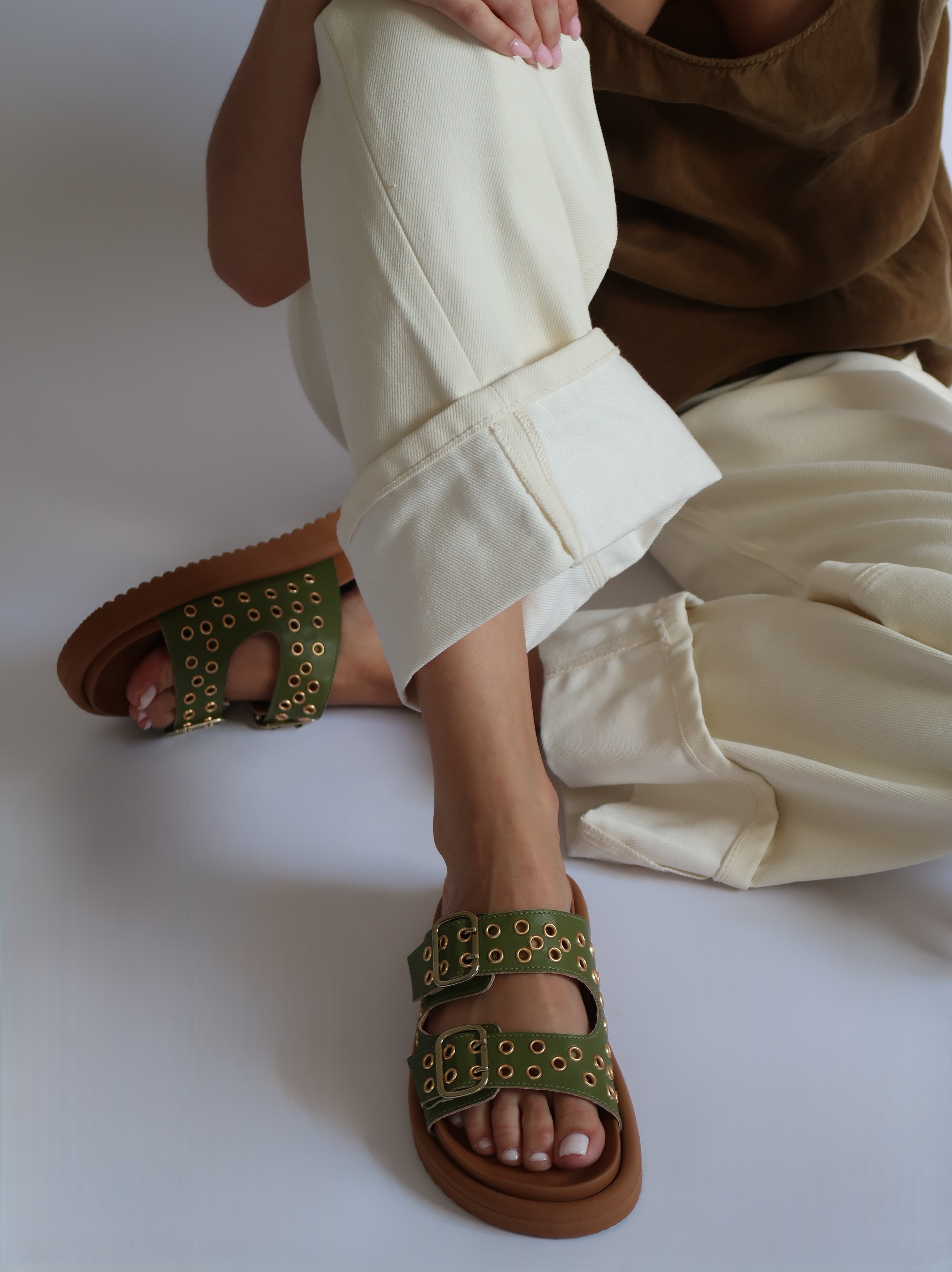 Traveler Green