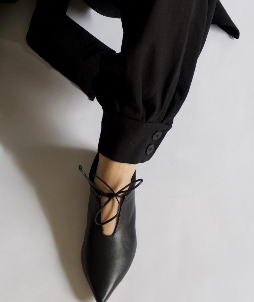 Capsule - Clark Black