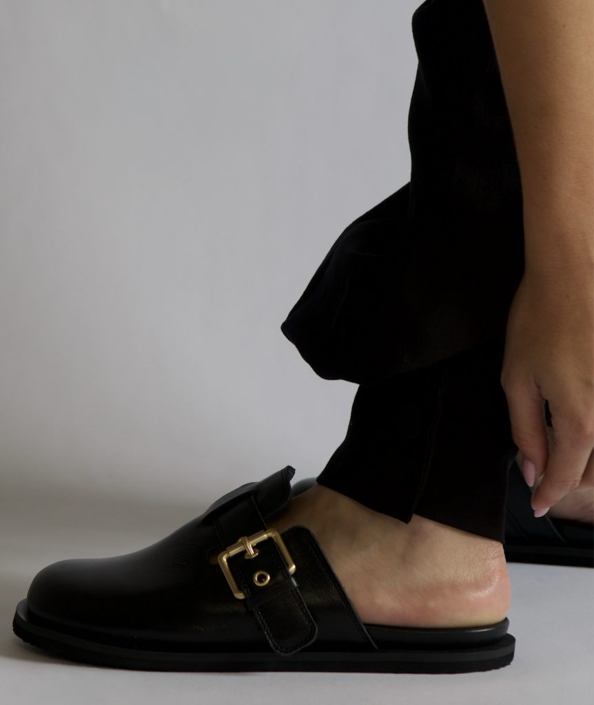 Capsule - Bertha Black