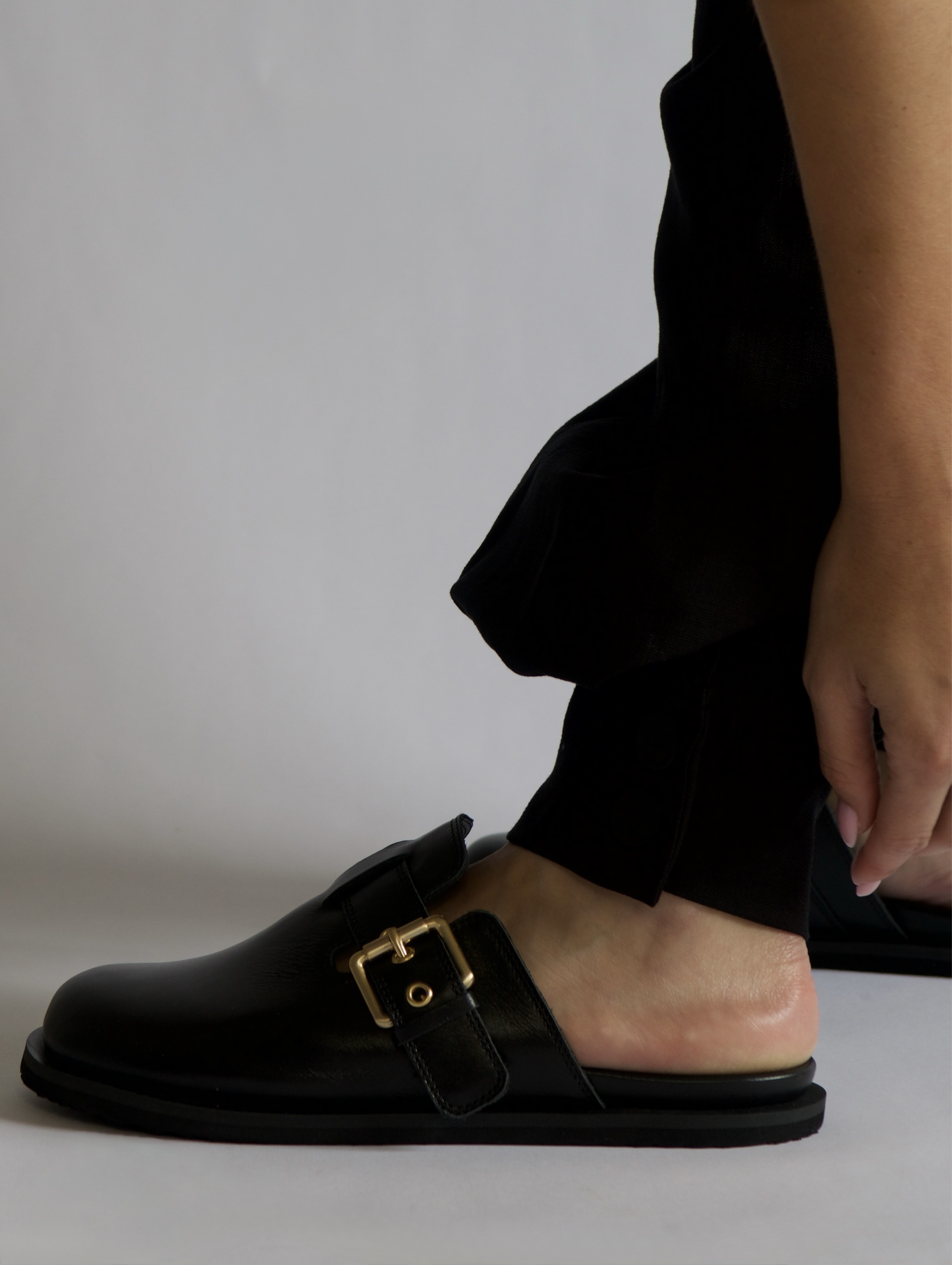 Capsule - Bertha Black