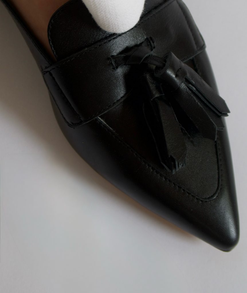 Capsule - Santiago Black