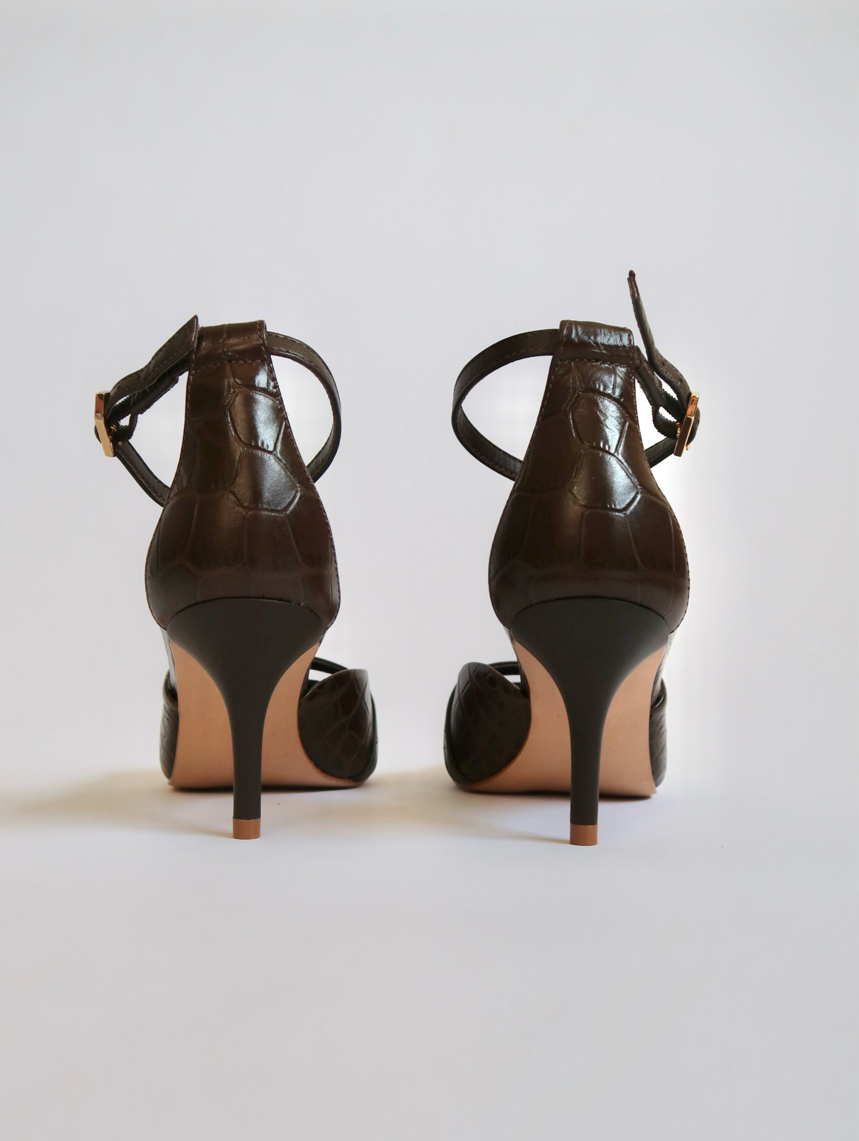 Capsule - Uma Dark Brown