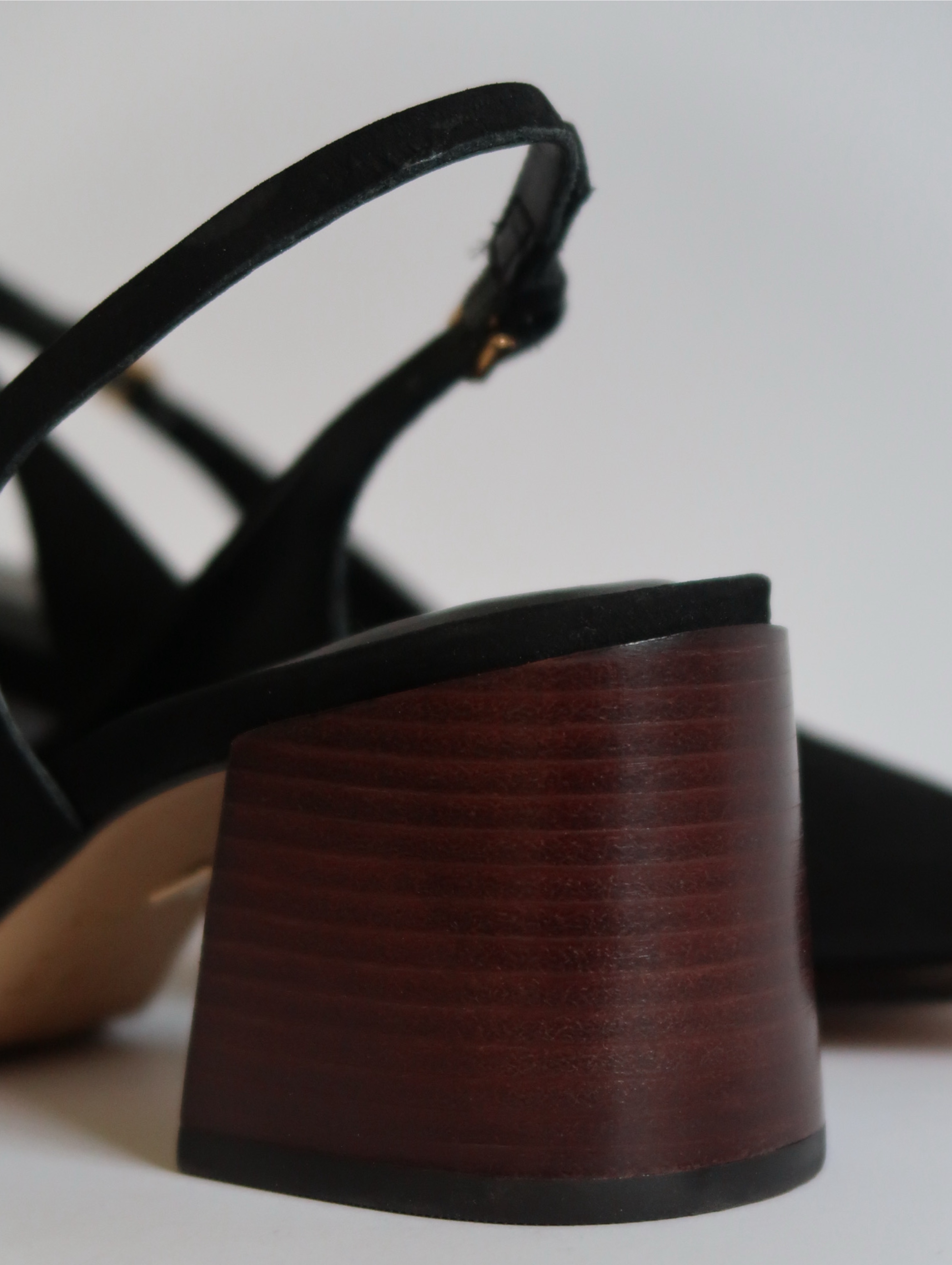 Capsule - Marni Black