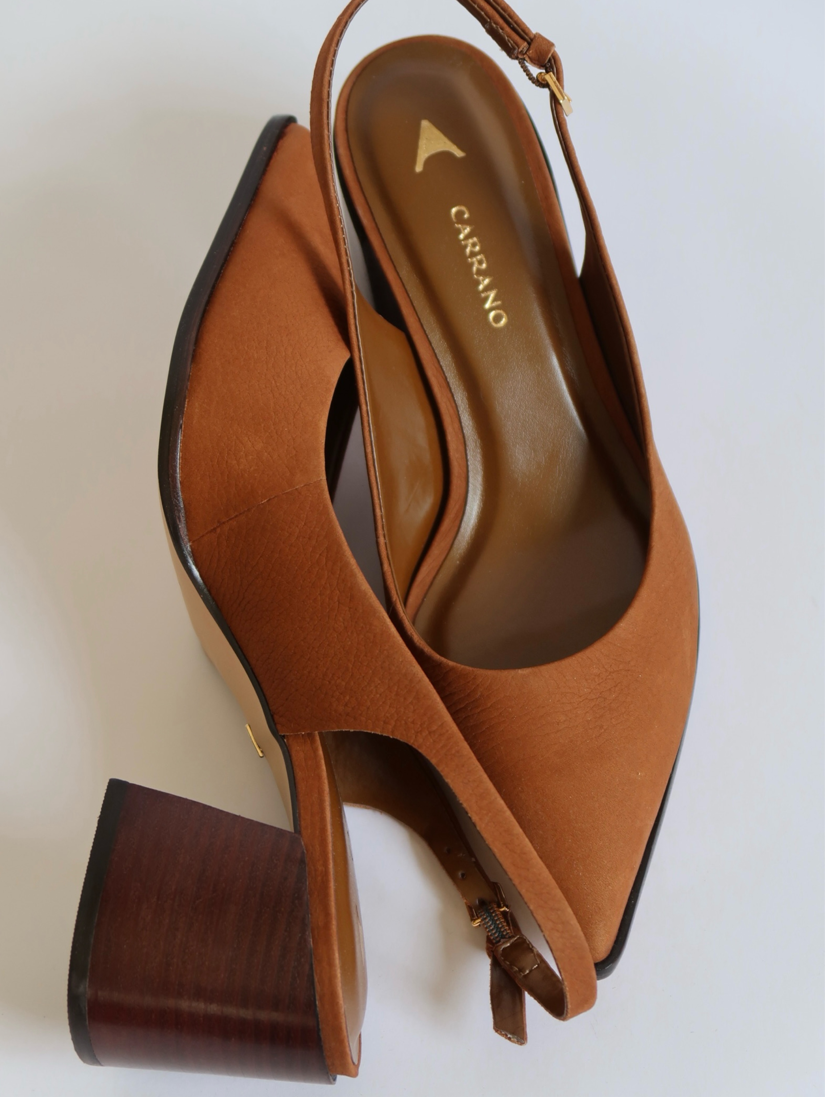 Capsule - Marni Tobacco