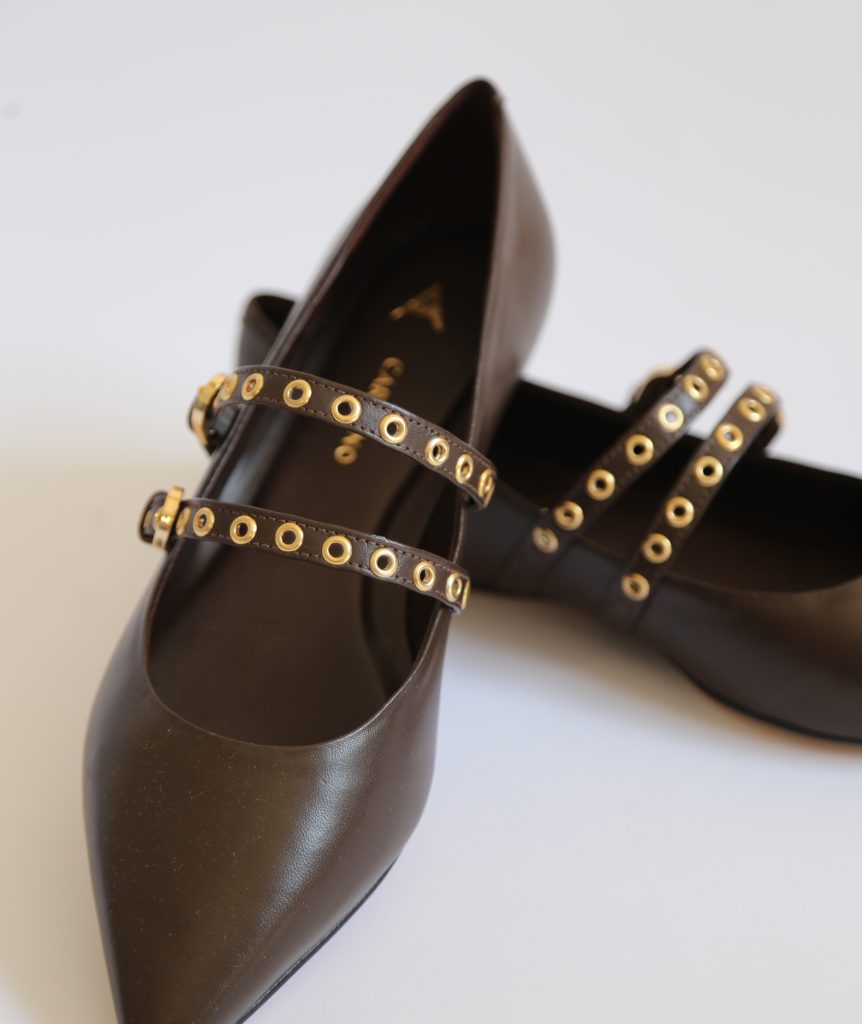 Mikela Dark Brown