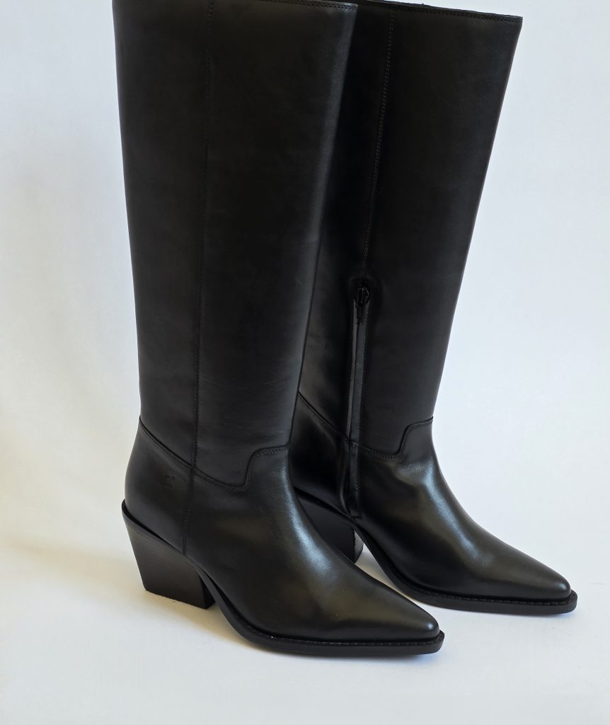 Everest Black