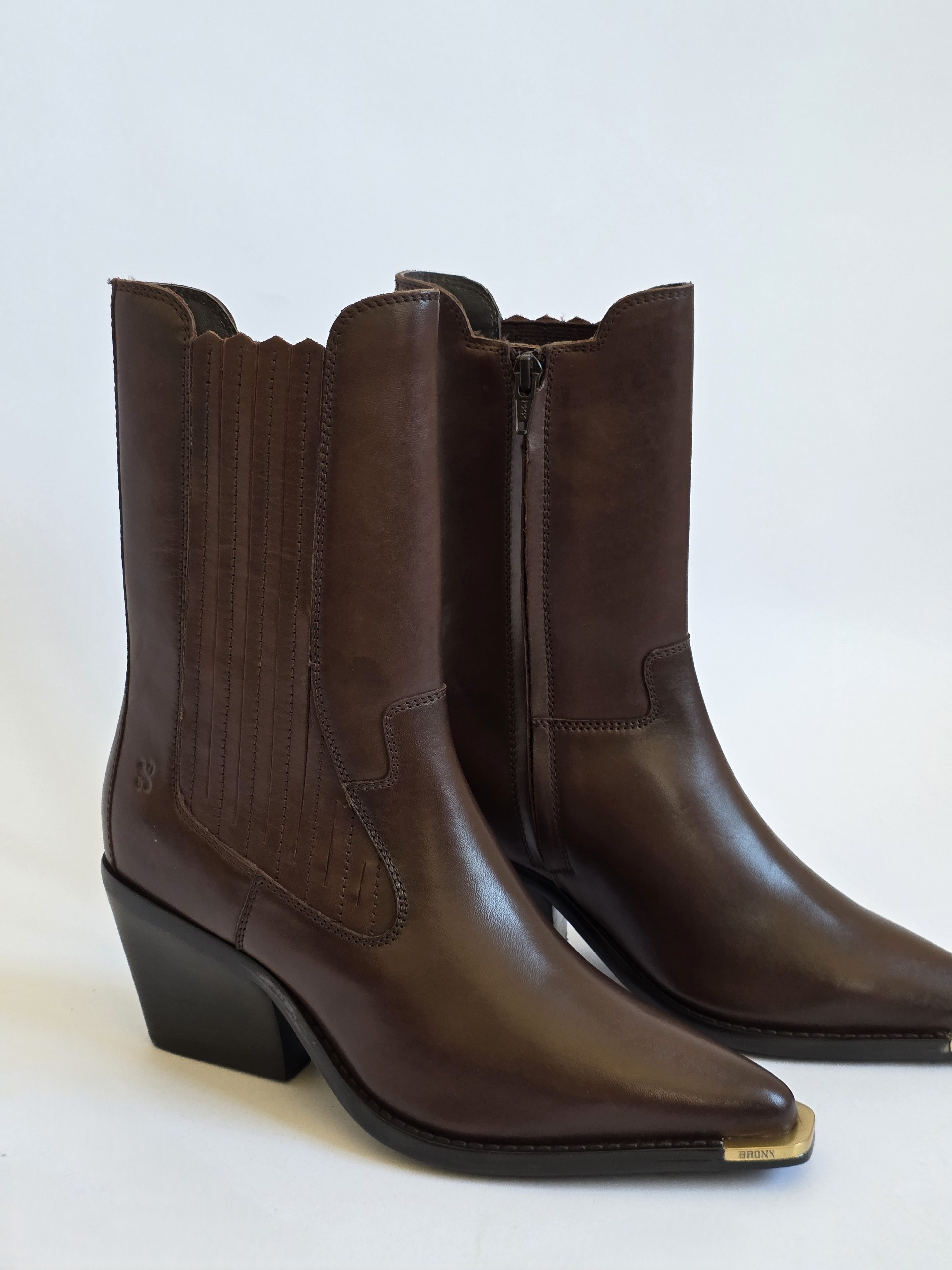 Denver Dark Brown